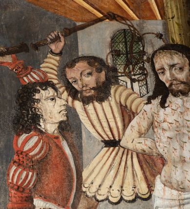 Zdjęcie nr 55: Obraz środkowy w kształcie stojącego prostokąta z przedstawieniem Matki Boskiej z Dzieciątkiem oraz św. Michała Archanioła i św. Katarzyny Aleksandryjskiej, ukazanych całopostaciowo, frontalnie, w typie Sacra Conversatione. Skrzydła dwustronnie malowane, dwustrefowe. Na awersach – skrzydło lewe: św. Jan Ewangelista, św. Stanisław; skrzydło prawe: św. Jan Chrzciciel, św. Mikołaj. Na rewersach – skrzydło lewe: Chrystus w Ogrojcu, Ecce Homo; skrzydło prawe: Biczowanie, Upadek pod krzyżem. W zwieńczeniu Ukrzyżowanie.