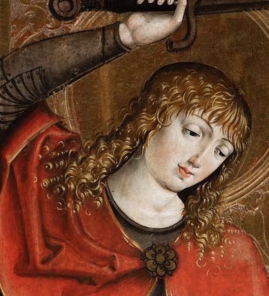 Zdjęcie nr 15: Obraz środkowy w kształcie stojącego prostokąta z przedstawieniem Matki Boskiej z Dzieciątkiem oraz św. Michała Archanioła i św. Katarzyny Aleksandryjskiej, ukazanych całopostaciowo, frontalnie, w typie Sacra Conversatione. Skrzydła dwustronnie malowane, dwustrefowe. Na awersach – skrzydło lewe: św. Jan Ewangelista, św. Stanisław; skrzydło prawe: św. Jan Chrzciciel, św. Mikołaj. Na rewersach – skrzydło lewe: Chrystus w Ogrojcu, Ecce Homo; skrzydło prawe: Biczowanie, Upadek pod krzyżem. W zwieńczeniu Ukrzyżowanie.