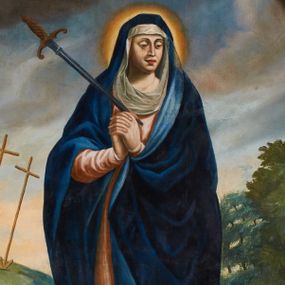 Zdjęcie nr 1: Obraz w formie stojącego prostokąta zamknięty łukiem półkolistym z przedstawieniem Matki Boskiej Bolesnej. W centrum kompozycji ukazana Maria w postawie stojącej, frontalnie, ze złożonymi w geście modlitwy rękami, z głową zwróconą w swoją lewą stronę, z sercem przebitym mieczem. Twarz szeroka, z długim i prostym nosem, lekko rozchylonymi ustami, oczami przymkniętymi, ze wzrokiem skierowanym w dół. Karnacja blada. Matka Boska ubrana jest w długą suknię w kolorze różu weneckiego z długimi rękawami, biały welon wokół głowy oraz ciemnoniebieski płaszcz szeroko spowijający całą postać. Na stopach ma założone sandały, wokół głowy złoty i kolisty nimb. Całość ukazana na tle pejzażu z drzewami po prawej stronie kompozycji. W oddali, po lewej stronie obrazu Golgota z trzema krzyżami. W prawym, dolnym narożu sygnatura „L. B. A[nno] D[omini] 1759go” i za nią słabo czytelny znak.