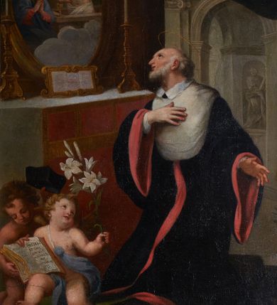 Zdjęcie nr 2: Obraz w kształcie stojącego prostokąta przedstawia klęczącego przed ołtarzem z obrazem Misericordia Domini św. Jana Kantego. Święty ukazany w trzech czwartych, z prawą ręką na piersi, a lewą opuszczoną ku dołowi i odchyloną do tyłu. Jego głowa jest ukazana z profilu, oczy zwrócone w kierunku obrazu. Nos jest podłużny, siwe włosy jedynie na tyle głowy, twarz okala krótka, kręcona, siwa broda. Święty ubrany jest w czarną togę z szerokimi rękawami, o czerwonych mankietach i brzegach, z białym, krótkim kołnierzem i białą załogę (pelerynkę). Na ołtarzu o wklęsłych bokach i czerwonym antepedium dzielonym brązową kratą z dwoma świecznikami i kanonem (fragmentami modlitw) w ozdobnej, złotej ramie znajduje się owalny obraz ze sceną Misericordia Domini – Matką Boską z rękami w geście modlitwy, stojącą przed Chrystusem w studni, nalewającym krew z przebitego boku do kielicha. Przed ołtarzem siedzą dwa putta, jedno obleczone na biodrach niebieską opaską, drugie zasłonięte trzymaną przez oba putta otwartą księgą, w dłoniach trzymają czarny biret i kwiat lilii. W prawym górnym rogu rozpostarta zasłona, za którą fragment wnętrza kościoła z arkadą i widoczną w głębi wnęką z figurą apostoła.     

