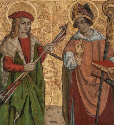 Zdjęcie nr 4: Lewe skrzydło tryptyku w kształcie stojącego prostokąta, podzielone poprzecznie na dwie kwatery. Na awersie w dolnej kwaterze św. Apolonia z obcęgami w prawej dłoni oraz św. Jan Chrzciciel z barankiem na księdze. W górnej kwaterze ukazani św. Sebastian ze strzałami w dłoniach oraz św. Wojciech przeszyty włócznią. Na rewersie w dolnej kwaterze scena Upadku pod krzyżem oraz data „1516”, w górnej kwaterze Chrystus przed Annaszem lub Kajfaszem. Na awersie rama profilowana, ozdobiona dekoracją imitującą skręcony sznur, od zewnątrz malowana na czerwono. Na rewersie rama prosta, srebrzona.



