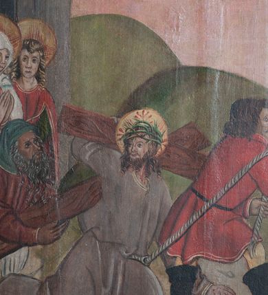 Zdjęcie nr 10: Lewe skrzydło tryptyku w kształcie stojącego prostokąta, podzielone poprzecznie na dwie kwatery. Na awersie w dolnej kwaterze św. Apolonia z obcęgami w prawej dłoni oraz św. Jan Chrzciciel z barankiem na księdze. W górnej kwaterze ukazani św. Sebastian ze strzałami w dłoniach oraz św. Wojciech przeszyty włócznią. Na rewersie w dolnej kwaterze scena Upadku pod krzyżem oraz data „1516”, w górnej kwaterze Chrystus przed Annaszem lub Kajfaszem. Na awersie rama profilowana, ozdobiona dekoracją imitującą skręcony sznur, od zewnątrz malowana na czerwono. Na rewersie rama prosta, srebrzona.



