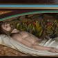 Zdjęcie nr 1: Figura umieszczona w mensie ołtarza bocznego, w niszy w formie leżącego prostokąta zamkniętego obniżonym łukiem koszowym, od przodu ujętej w profilowaną ramę. Chrystus leżący na plecach, ułożony na białych tkaninach, widoczny z prawego profilu. Głowa Jezusa lekko opada na prawe ramię; twarz pociągła, oczy zamknięte, nos prosty, lekko uchylone, wąskie usta. Twarz okolona zarostem, włosy długie, spod których widoczne strugi krwi. Prawa ręka ułożona wzdłuż ciała, lewa złożona na pasie. Lewa noga lekko ugięta, prawa wyprostowana. Nogi przykryte białym materiałem ze złotą lamówką, tors nagi. Widoczne ślady męki, polichromia w odsłoniętych partiach ciała naturalistyczna. Za Chrystusem płaskorzeźbione tło z bujną roślinnością i skałami.