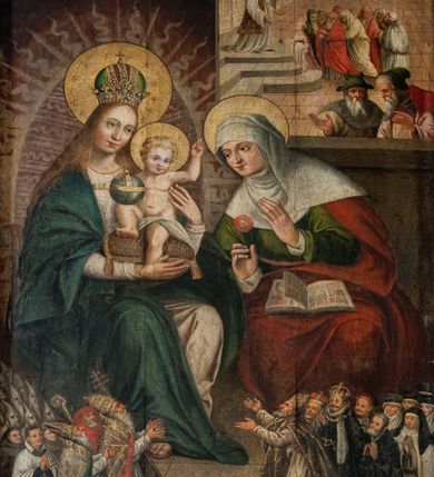 Zdjęcie nr 1: Obraz w kształcie stojącego prostokąta. Przedstawia scenę we wnętrzu. Po lewej stronie siedząca Matka Boska, zwrócona w trzech czwartych w prawo, obiema rękami podtrzymuje siedzące na poduszce Dzieciątko. Twarz owalna, młodzieńcza, o wyrazistych rysach, dużych oczach i prostym nosie. Włosy długie, jasne, opadają na plecy. Maria ubrana w białą suknię zdobioną przy dekolcie oraz okrywający jej postać obszerny, niebieski płaszcz. Na głowie ma koronę zamkniętą; wokół niej nimb. Wokół Marii mandorla o falistych i prostych promieniach. Dzieciątko ukazane frontalnie, z głową skierowaną w lewo, prawą ręką podtrzymuje na kolanie jabłko królewskie, lewa dłoń wzniesiona, z palcami ułożonymi w geście błogosławieństwa. Twarz pełna, o pucołowatych policzkach, jasnych, krótkich włosach. Biodra przepasane białą szarfą. W prawej części obrazu siedząca św. Anna zwrócona w trzech czwartych w lewo i pochylona w stronę Marii. W prawej ręce trzyma czerwony kwiat, lewą delikatnie unosi. Twarz okrągła o wyraźnych rysach. Ubrana w zieloną suknię i czerwony płaszcz opadający na kolana, na głowie podwika i biały welon. U dołu kompozycji dwie grupy niewielkich postaci. W lewym dolnym narożu klęczący papież z uniesionymi do góry rękoma oraz dostojnicy kościelni i zakonnicy w białych kapturach; w prawym dolnym narożu klęczący król z uniesionymi w górę rękoma, przed którym leży miecz oraz książęta i dwór królewski. W prawym górnym narożu obrazu ukazane okno, przy którym stoją św. Józef i Zachariasz. W oddali scena ofiarowania Marii do świątyni, z dziewczęcą postacią Marii wstępującej po stopniach w stronę kapłana. Kolorystyka ciepła, o intensywnych plamach barwnych.