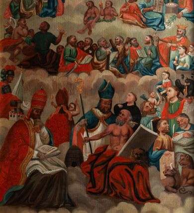 Zdjęcie nr 1: Obraz w formie stojącego prostokąta o falistym, wklęsło-wypukłym zamknięciu, ujęty profilowaną, złoconą ramą. Przedstawienie wielopostaciowe, na tle chmur, podzielone na strefy. W dolnej części wśród obłoków czterej ojcowie Kościoła i czterej ewangeliści z atrybutami, wyżej apostołowie, król Dawid i św. Barbara, w trzeciej strefie z lewej św. Józef, Matka Boska i św. Jan, pod krzyżem, pośrodku Adam i Ewa, z prawej Mojżesz z dekalogiem i postacie starotestamentowe. Najwyżej Bóg Ojciec, Chrystus z kulą świata i gołębica Ducha Świętego. Między wymienionymi najważniejszymi postacie mniej znaczących świetych, m.in. św. Floriana, św. Katarzyny ALeksandryjskiej, św. Jana Chrzciciela, św. Joachima, św. Anny. Kolorystyka intensywna, silne kontrasty, płaska plama barwna.