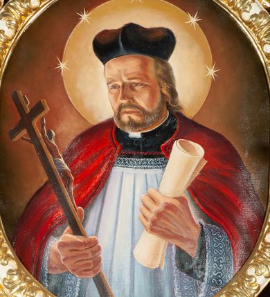 Zdjęcie nr 5: Ołtarz architektoniczny, jednokondygnacyjny, jednoosiowy, ze zwieńczeniem i drewnianą, sarkofagową mensą z kamiennym portatylem. Na mensie ołtarza kremowe tabernakulum w formie prostopadłościennej szafki, ujęte parą korynckich, złoconych półkolumienek, stojących na wyłamującym się, zdwojonym cokoliku, wspierających silnie wysunięty gzyms wieńczący. Drzwiczki w kształcie stojącego prostokąta, z prostokątną płyciną zwieńczoną łukiem półkolistym, zdobioną płaskorzeźbionym motywem kielicha, hostii, kłosów zboża i winnych gron.  Retabulum na cokole, ujęte parą pilastrów korynckich, z kanelurowaniem do połowy trzonu i parą filarów na tle których ustawiona jest para kolumn akantowych o spiralnie skręconych trzonach. Podpory wspierają wyłamujące się ponad nimi belkowanie o wysuniętym gzymsie. Zwieńczenie w formie stojącego owalu ujętego ażurową, akantową ramą, flankowane przerwanym, wklęsło wypukłym przyczółkiem. Dolne naroża antepedium zdobione motywem lwiej łapy ujętej parą wolut, z liściem akantu w zwieńczeniu. Pola cokołu, dolna partia pola środkowego i pola wewnątrz wnęki oraz fryz retabulum zdobiony motywem wici akantowej. Na trzonach kolumn retabulum spiralnie oplatająca je wić roślinna. Część środkowa retabulum ujęta parą ażurowych, akantowych uszaków. Pole środkowe w formie wnęki w kształcie stojącego prostokąta z przedstawieniem Najświętszego Serca Jezusa (druk) i obrazem św. Józefa (XX w.) na zasuwie. W zwieńczeniu pole obrazowe w kształcie stojącego owalu z przedstawieniem św. Jana Nepomucena. Na gzymsie przyczółka para siedzących aniołków. Kolorystyka struktury ołtarza w odcieniach szarości i czerwieni; ornamentyka i fragmenty detali architektonicznych złocone.  