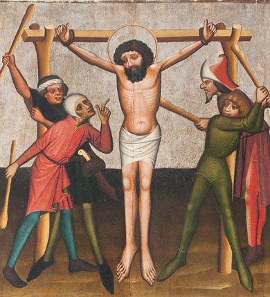 Zdjęcie nr 1: Jedno dwustronnie malowane skrzydło ołtarzowe o kształcie stojącego prostokąta. Na awersie cztery sceny z życia i działalności św. Bartłomieja Apostoła w Indiach: Uzdrowienie córki króla Polemiusza, Wypędzenie diabła ze świątyni, Chrzest króla Polemiusza i jego dworu oraz Pojmanie św. Bartłomieja. Na rewersie Modlitwa w Ogrojcu. Na fragmencie części środkowej (2/3 całości) umieszczono dwie sceny męczeństwa świętego oraz duże całopostaciowe przedstawienie św. Bartłomieja stojącego frontalnie na tle wzorzystej tkaniny. Twarz szeroka okolona czarnymi kędzierzawymi włosami i takąż brodą. Ubrany w długą ciemną suknię, spod której u dołu widać tylko czubki czerwonych spiczastych butów. Okryty białym płaszczem z czerwoną podszewką. Ręce ugięte w łokciach, w prawej dłoni nóż (narzędzie męki), w lewej oprawna księga.  