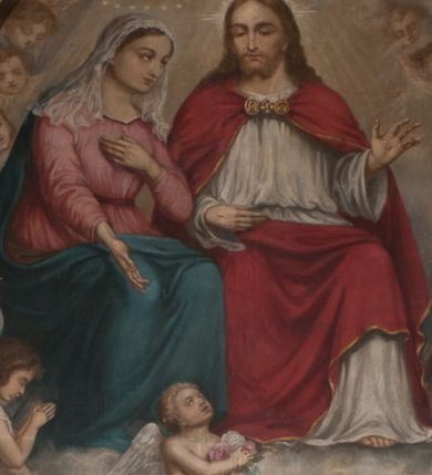 Zdjęcie nr 1: Obraz klęczącego przed ołtarzem św. Franciszka, któremu ukazuje się siedzący w chmurach Jezus i Maria w otoczeniu aniołów. Maria zwrócona w trzech czwartych w lewo, ukazana w różowej sukni, niebieskim płaszczu i z białym welonem na głowie oraz wieńcem z gwiazd. Prawa ręka wyciągnięta w stronę świętego, lewa przyłożona do piersi. Chrystus o długich, brązowych włosach i krótkim zaroście, ukazany frontalnie, w białej luźniej szacie i czerwonym płaszczu spiętym broszą i z krzyżowym promienistym nimbem nad głową. Lewa ręka lekko uniesiona do góry, prawa spoczywa na kolanie. Święty Franciszek ukazany tyłem do widza, z twarzą z profilu, uniesioną w stronę Marii, z rozłożonymi rękoma. Ubrany w brązowy habit franciszkański, przepasany podwójnym sznurem. Wokół Marii i Jezusa aniołowie w różnych pozach i główki aniołów. 