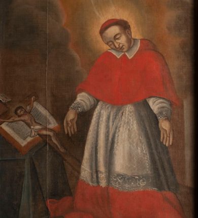 Zdjęcie nr 1: Obraz uzyskał kształt stojącego prostokąta zamkniętego łukiem pełnym. Na tle schematycznie malowanych żółtoszarych obłoków oraz promieni padajacych z prawego, górnego rogu ukazano umierającego św. Karola Boromeusza. Jeden z promieni wyraźnie oświetla Boromeusza. Święty został przedstawiony klęcząc w całej postaci, zwrócony w trzech czwartych w prawo. Ma omdlałe ramiona oraz opuszczoną głowę na piersi. Jego twarz jest owalna z dużym zakrzywionym nosem, zamkniętymi oczami i wąskimi ustami. Ubrany jest w strój kardynalski, purpurową sutannę, mucet i piuskę oraz białą komżę. U jego stóp leży kapelusz kardynalski oraz ukośnie ułożony krzyż arcybiskupi. Po prawej stronie ukazano stół nakryty tkaniną w kolorze ciemnozgniłej zieleni. Na nim leży otwarta księga na środku której widnieje drewniany krucyfiks.  
Ponad obrazem na łuku archiwolty widnieje czerwony napis łaciński: Beati mortui qui in Domino meriantur [powinno być - moriuntur] Apocal[ypssis]. Cap[ut]: 14 vers[us].13. Na dolnej krawędzi arkady umieszczono czerwony napis polski: Klęczące prawie życie, świętego Karola / więc klęczący umiera łaska Boska woła.