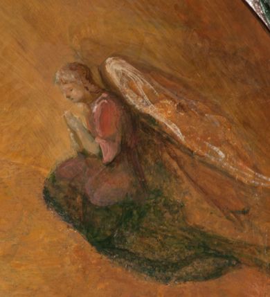 Zdjęcie nr 14: Obraz w formie stojącego prostokąta zamkniętego łukiem półkolistym. W centrum siedząca Matka Boska ukazana do kolan, frontalnie, lewym ramieniem obejmuje siedzące na jej kolanie Dzieciątko, w prawej ręce z przodu trzyma berło. Twarz ma owalną, o delikatnych rysach, dużych, migdałowatych oczach, długim, prostym nosie i niewielkich, pełnych ustach, okoloną długimi brązowymi włosami, opadającymi na ramiona. Ubrana jest w różową suknię, marszczoną przy dekolcie, z dekoracyjną lamówką oraz w obfity ciemnoniebieski płaszcz zarzucony na ramiona i opadający na kolana, ze złoconą lamówką i gwiazdą na prawym barku. Na głowie ma koronę otwartą, wokół nimb gwieździsty. Dzieciątko w pozycji siedzącej, zwrócone w trzech czwartych w prawo, w lewej ręce trzyma jabłko królewskie, prawą unosi w geście błogosławieństwa. Twarz ma kwadratową o pełnych policzkach, migdałowatych oczach, małym nosie i pełnych ustach, okoloną jasnymi, kręconymi włosami. Ubrane jest w fioletową tunikę oraz czerwony płaszcz przerzucony przez kolana. Na głowie ma koronę otwartą. Postacie ukazane na pomarańczowo-brązowym tle, koncentrycznie rozjaśnionym wokół głowy Marii, którą flankują dwa niewielkie anioły z rękami złożonymi w geście modlitwy. Obraz ujęty ornamentalną ramą utworzoną z wici roślinnej przeplatanej kwiatami, tworzącą nad łukiem szczyt z medalionem w wieńcu laurowym, ze skrzyżowanymi laskami marszałkowskimi w polu zwieńczonym koroną zamkniętą. W dolnej partii ramy płaskorzeźbione przedstawienie Chrystusa i Samarytanki przy studni z inicjałami „T(homas) O(linski) D(ecanus) W(ielicensis) P(lebanus) N(iepolomicensis) V(ir) I(llustris)”. 

