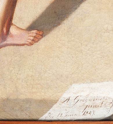 Zdjęcie nr 15: Stacje drogi krzyżowej zawieszone na ścianach bocznych nawy głównej. Obrazy w kształcie stojących prostokątów. W zwieńczeniu łaciński krzyżyk o rozszerzonych ramionach i dwie woluty. Sceny Męki Pańskiej umiejscowione w malowniczych sceneriach antycznego miasta. Chrystus przedstawiony w długiej czerwonej sukni i niebieskim płaszczu. Przedstawienia dynamiczne, barwy ciepłe i intensywne. Całość jasna, dobrze oświetlona, kolorystyka żywa z dominacją czerwieni i błękitu, plan dalszy rozmyty. Na pierwszej stacji u dołu sygnatura malowana na białej kartce: „A. Grzywiński / pinx! / Die 12 Juna 1847.” Na stacjach z Gologoty na titulusie napis: „JESUS NAZARENUS / REX JUDEAORUM.” Rama drewniana, profilowana, bejcowana.

