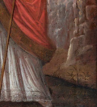 Zdjęcie nr 4: Obraz w kształcie pionowego prostokąta. W centrum kompozycji, na pierwszym planie ukazany w całej postaci św. Klemens w trzech czwartych zwrócony w lewo. Przedstawiony jako dojrzały mężczyzna z długą, siwą brodą i wąsami. Oczy duże, ciemne, nos długi i prosty, usta wydatne. Na głowie świętego znajduje się złota tiara zwieńczona krzyżem; wokół głowy nimb. Postać ubrana w albę wykończoną koronką oraz obszerną, czerwoną kapę podbitą niebieską tkaniną i obszytą szeroką, złotą bordiurą. Wokół szyi stuła. Święty w lewej ręce trzyma zakończony krzyżem pastorał papieski (ferulę), prawą rękę unosi w geście błogosławieństwa. W lewym górnym rogu kompozycji obłoki oraz promień światła skierowany na postać świętego. Na dalszym planie widoczny rozległy, skalisty pejzaż. Z lewej strony obrazu przedstawiony biały baranek stojący na skale, z której wytryskuje woda. Poniżej grupa klęczących postaci, wśród których znajduje się św. Klemens w stroju analogicznym do opisanego powyżej. W prawym dolnym narożu kompozycji sygnatura „A(nno) D(omi)ni. 1741”. Kolorystyka obrazu ciepła z przewagą brązów, żółci i czerwieni.
