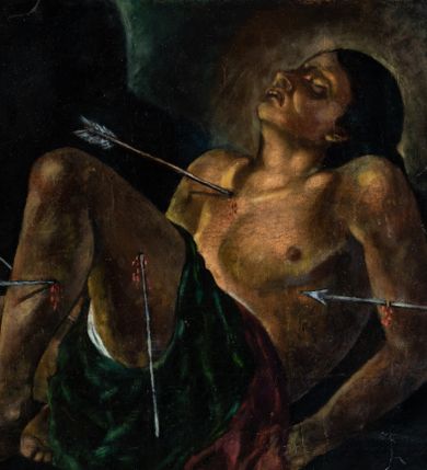 Zdjęcie nr 1: Obraz w kształcie leżącego prostokąta w profilowanej i złoconej ramie przedstawia scenę męczeństwa św. Sebastiana. W centrum kompozycji św. Sebastian został ukazany w pozie półleżącej, w ujęciu trzy czwarte z ciałem zwróconym w lewo. Tułów świętego wsparty na łokciach, głowa uniesiona do góry i odchylona do tyłu, ukazana z profilu. Oczy zamknięte, usta lekko rozchylone z widocznym grymasem bólu. Lewa noga postaci zgięta w kolanie i wysunięta do przodu, prawa również zgięta, ułożona na posadzce. Święty został przedstawiony jako młody, ciemnowłosy mężczyzna z odsłoniętym torsem. Wokół bioder luźno udrapowana zielono-czerwona tkanina. W ciele Sebastiana tkwią strzały: w lewym ramieniu, pod prawym obojczykiem, w lewym udzie i łydce oraz w prawym udzie. Z ran spływają krople jasnoczerwonej krwi. Tło ciemne, nieokreślone, z zarysem architektury w odcieniach brązów oraz złamanych czerni.