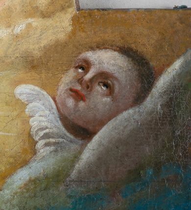 Zdjęcie nr 5: Obraz w formie stojącego prostokąta zamkniętego łukiem półkolistym nadwieszonym. W centrum postać świętego ukazanego do kolan, zwróconego w trzech czwartych w lewo. Prawą dłoń kładzie na piersi, ręką przytrzymując laskę, lewą rękę wyciąga przed siebie, przytrzymując przy boku księgę. Twarz ma pociągłą, o migdałowatych oczach z długimi rzęsami, uniesionymi, łukowatymi brwiami, prostym nosie i pełnych ustach, okoloną krótką brodą z wąsami oraz krótkimi, falowanymi, brązowymi włosami. Wokół głowy gloria promienista. Ubrany jest w białą tunikę, przepasaną w talii, na ramiona ma narzuconą brązową pelerynkę o różowej podszewce, z przytwierdzonymi muszlami, na prawym boku ma zawiązany ciemnoniebieski płaszcz, przy boku podwieszony bukłak, na plecach kapelusz pielgrzymi. Święty ukazany na tle pejzażu górskiego. W górnej partii obrazu rozświetlone, biało-żółte niebo z przedstawieniem czterech uskrzydlonych główek anielskich pośród obłoków. 


