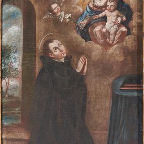 Zdjęcie nr 1: Obraz w formie stojącego prostokąta zamkniętego łukiem falistym nadwieszonym. Przedstawia świętego klęczącego przed Matką Boską z Dzieciątkiem, ukazanych pośród obłoków. W centrum przedstawienia, w dolnej części święty znajduje się w pozycji klęczącej, jest skierowany w trzech czwartych w lewo, z uniesioną głową i rękami złożonymi w geście modlitwy. Twarz ma owalną, o łukowatych brwiach, migdałowatych, dużych oczach skierowanych w górę, długim, prostym nosie, małych ustach i wyeksponowanym podbródku. Głowa okolona krótkimi, brązowymi włosami. Święty ubrany jest w czarną sutannę, z zawieszonym różańcem przy prawym boku, oraz czarny płaszcz ze stojącym kołnierzem, zarzucony na plecy. Nad głową ma nimb. Przed świętym, w prawym dolnym rogu obrazu ukazany stół nakryty niebieską tkaniną, na którym leżą dwie księgi. Ponad nim, w prawym górnym rogu obrazu przedstawiona Matka Boska z Dzieciątkiem, siedząca pośród obłoków, ukazana frontalnie, lekko pochylona w prawo. Lewą ręką przytrzymuje Dzieciątko, w prawej, wyciągniętej w stronę świętego trzyma gałązkę lilii. Twarz ma owalną, o łukowatych brwiach, okrągłych oczach skierowanych w dół, prostym, wąskim nosie, małych ustach i podkreślonym podbródku. Włosy ma długie, jasnobrązowe, upięte z tyłu głowy, z kosmykami opadającymi na ramiona. Ubrana jest w jasnoróżową suknię i niebieski płaszcz zarzucony na ramiona. Wokół głowy Marii nimb promienisty. Dzieciątko ukazane jest w pozycji siedzącej, skierowane w trzech czwartych w prawo. Twarz ma okrągłą, o pełnych policzkach, okrągłych oczach skierowanych w dół, małym nosie i ustach, okoloną krótkimi, jasnymi włosami. W partii bioder ciało ma przepasane białą pieluszką. Po prawej stronie Marii i Dzieciątka trzy uskrzydlone główki anielskie. Scena ukazana jest we wnętrzu, o jasnobrązowych ścianach, z oknem w lewej części obrazu w formie stojącego prostokąta zamkniętego łukiem półkolistym, wychodzącym na pejzaż z drzewem. 


