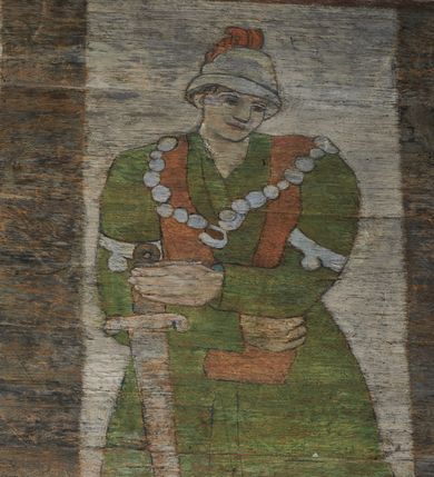 Zdjęcie nr 79: Polichromia ścienna prezbiterium
Polichromia w tej części świątyni podzielona jest na cztery strefy. W pierwszej znajduje się dekoracja ornamentalna, kolejne dwie strefy ukazują sceny z życia Marii i Jezusa, ostatnia strefa ukazuje rząd portretów męskich w strojach z epoki.  W dolnej strefie prezbiterium są umieszczone również trzy krzyże konsekracyjne, wpisane w okrągłe wieńce. Na północnej ścianie prezbiterium w scenach z cyklu maryjnego, od lewej znajdują się: Św. Anna Samotrzeć, Pokłon Trzech Króli, Chrystus Baranek Boży opatrzony banderolą z napisem: „EGO SVM PASTOR BONVS”, Ucieczka do Egiptu, scena Ukrzyżowania z postaciami fundatorów. W drugiej strefie na ścianie północnej od lewej ukazano: św. Annę z małą Marią; Ofiarowanie w świątyni z fragmentami napisu u spodu: „RV (?) NOBIS (?) NOBIS”; Zwiastowanie z napisem: „ECCE VIRGO CONCIPIET ET PARIET FILIUM EI VO”, Nawiedzenie Najświętszej Marii Panny, u spodu napis: „VIRGO MARIA (?) NAV(?) (?)AB(?)” oraz Wniebowzięcie Najświętszej Marii Panny z fragmentarycznie zachowanym napisem: „(?)VAE EST ASC(?)”. W ostatniej strefie na ścianie północnej ukazano rząd męskich portretów. Na południowej ścianie prezbiterium w dolnej strefie znajduje się dekoracja ornamentalna. Następnie w strefie drugiej od lewej strony ukazane są kolejno sceny: Najświętsza Maria Panna Niepokalanie Poczęta, Tron Łaski, Trzy Marie u grobu, Nauczanie Chrystusa, a w strefie trzeciej, również od lewej strony: Przemienienie na górze Tabor z fragmentarycznie zachowanym napisem: „(?) BV(?)O (…) RA(?) (?)AT”, następnie Modlitwa w Ogrójcu(?), Zmartwychwstanie Chrystusa. W trzeciej strefie kontynuacja porterów męskich, w tym władców w koronach na głowie i z berłami w dłoniach. Na wschodniej ścianie prezbiterium, przy ołtarzu głównym przedstawiono Ewangelistów: po stronie lewej św. Mateusza, a po prawej św. Marka. W dolnej strefie po lewej: św. Łukasz, a po prawej św. Jan.

Polichromia ścienna nawy
Polichromię wypełniają przedstawienia Męki Pańskiej: Zdjęcie z krzyża, Opłakiwanie Chrystusa, Złożenie do Grobu  oraz postacie Apostołów namalowane na zaskrzynieniach. Kilka scen zasłania ołtarz Ukrzyżowania. Na południowej ścianie nawy zachowało się tylko gigantyczne przedstawienie św. Krzysztofa na wysokość całej nawy. Ponadto w nawie znajdują się sceny, częściowo przesłonięte przez prospekt organowy i ołtarze: Wyszydzanie Chrystusa, Chrystus bity pięścią po głowie przez oprawcę, Dźwigane krzyża, Zesłanie Ducha Świętego, Przybicie do krzyża, Chrzest w Jordanie, Ostatnia Wieczerza, Modlitwa w Ogrójcu, Pojmanie.

Ściana łuku arkady tęczowej
Na ścianie tej znajduje się scena Sądu Ostatecznego. U szczytu zasiada Chrystus – Sędzia, odziany w czerwony płaszcz i unoszący rękę ku górze. Po jego bokach ukazano: Matkę Boską, św. Jana Chrzciciela, proroków, apostołów, symbole ewangelistów, a także potępione dusze. 

Stropy prezbiterium i korpusu nawowego, a także zaskrzynień (z wyjątkiem strony północnej, gdzie są ukazani Apostołowie), cokół w prezbiterium i korpusie pokrywa pasowa dekoracja ornamentalna umieszczona na czarnym tle. Ozdabia również obramowania okienne, a w prezbiterium tworzy fryz łączący ściany. 
 
