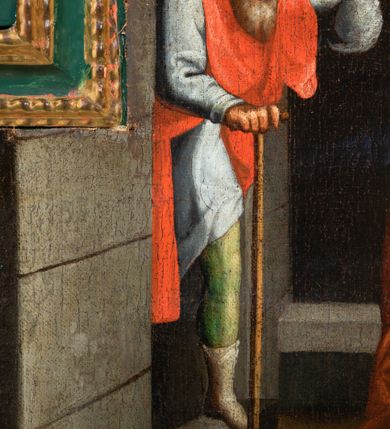 Zdjęcie nr 62: Ołtarz ustawiony na kamiennym podwyższeniu, przyścienny, architektoniczny, jednoosiowy, dwukondygnacyjny ze zwieńczeniem. Podstawa ołtarza skrzyniowa, na niej kamienna mensa z centralnie umieszczonym portatylem. Antepedium późne (secesyjne), datowane na odwrocie „1914”, ozdobione figurą anioła trzymającego wstęgę z napisem „AVE MARIA” i rzeźbionym ornamentem ze złoconych liści winogron i srebrzonych lilii. Retabulum jest flankowane dwiema parami ustawionych uskokowo i osadzonych na wysokich cokołach kolumn kompozytowych, ozdobionych główkami aniołków ujętych dekoracją małżowinową. Kolumny dźwigają belkowanie z wydatnym, przełamującym się gzymsem ozdobionym ornamentem małżowinowym. Nad belkowaniem trójkątny przyczółek z rzeźbioną figurą Boga Ojca w polu tympanonu i figurami aniołów na jego bokach. Druga kondygnacja ołtarza jest flankowana pojedynczymi kolumienkami i kanelowanymi pilasterkami korynckimi, ustawionymi na wysokich cokołach. Boki ozdobione uszami w kształcie małżowiny. Na zewnątrz kolumn, na osiach kolumn zewnętrznych niższej kondygnacji, ustawione na impostach figury: św. Kazimierza po lewej stronie, św. Stanisława po prawej. Kolumny podpierają belkowanie z przełamującym się gzymsem ozdobionym ornamentem małżowinowym, ponad którym zwieńczenie w formie przyczółka odcinkowego przerwanego. Łuk przyczółka profilowany z uskokami, dekorowany ornamentem małżowinowym. Pośrodku zwieńczenia, w przerwanym przyczółku rzeźba św. Michała Archanioła, ustawiona na wysokim cokole z dekoracją w formie bukietu granatów otoczonych liśćmi akantu. Po bokach, na osiach kolumn rzeźbione figury: św. Barbary po lewej stronie i św. Jana Chrzciciela po stronie prawej. Pomiędzy impostami kolumn, w predelli profilowana płycina w kształcie leżącego prostokąta z wyciętymi uskokowo górnymi narożnikami. W niej obraz olejny na płótnie (przyklejony do struktury) ze sceną Nawiedzenia św. Elżbiety. W polu środkowym pierwszej kondygnacji obraz z przedstawieniem Najświętszego Serca Pana Jezusa w profilowanej ramie w kształcie stojącego prostokąta, ozdobionej ornamentem małżowinowym. W drugiej kondygnacji  pole środkowe w kształcie prostokąta leżącego (zbliżonego do kwadratu), obwiedzione frezowaną ramką, z wpisaną w nią ramą o kształcie oktagonalnym, profilowaną i ozdobioną ornamentem małżowinowym, z obrazem przedstawiającym św. Antoniego. Strukturę retabulum, a także prostokątne płyciny zdobiące cokoły i tło kolumn, podkreślają frezowane ramki. Kolumny, pilastry, kapitele, ornamenty, obramienia płycin i belkowania, frezowane ramki złocone. Ramy obrazów złocone i polichromowane. Rzeźby złocone, srebrzone i polichromowane. 