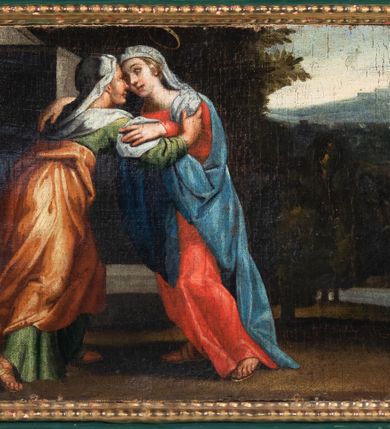 Zdjęcie nr 61: Ołtarz ustawiony na kamiennym podwyższeniu, przyścienny, architektoniczny, jednoosiowy, dwukondygnacyjny ze zwieńczeniem. Podstawa ołtarza skrzyniowa, na niej kamienna mensa z centralnie umieszczonym portatylem. Antepedium późne (secesyjne), datowane na odwrocie „1914”, ozdobione figurą anioła trzymającego wstęgę z napisem „AVE MARIA” i rzeźbionym ornamentem ze złoconych liści winogron i srebrzonych lilii. Retabulum jest flankowane dwiema parami ustawionych uskokowo i osadzonych na wysokich cokołach kolumn kompozytowych, ozdobionych główkami aniołków ujętych dekoracją małżowinową. Kolumny dźwigają belkowanie z wydatnym, przełamującym się gzymsem ozdobionym ornamentem małżowinowym. Nad belkowaniem trójkątny przyczółek z rzeźbioną figurą Boga Ojca w polu tympanonu i figurami aniołów na jego bokach. Druga kondygnacja ołtarza jest flankowana pojedynczymi kolumienkami i kanelowanymi pilasterkami korynckimi, ustawionymi na wysokich cokołach. Boki ozdobione uszami w kształcie małżowiny. Na zewnątrz kolumn, na osiach kolumn zewnętrznych niższej kondygnacji, ustawione na impostach figury: św. Kazimierza po lewej stronie, św. Stanisława po prawej. Kolumny podpierają belkowanie z przełamującym się gzymsem ozdobionym ornamentem małżowinowym, ponad którym zwieńczenie w formie przyczółka odcinkowego przerwanego. Łuk przyczółka profilowany z uskokami, dekorowany ornamentem małżowinowym. Pośrodku zwieńczenia, w przerwanym przyczółku rzeźba św. Michała Archanioła, ustawiona na wysokim cokole z dekoracją w formie bukietu granatów otoczonych liśćmi akantu. Po bokach, na osiach kolumn rzeźbione figury: św. Barbary po lewej stronie i św. Jana Chrzciciela po stronie prawej. Pomiędzy impostami kolumn, w predelli profilowana płycina w kształcie leżącego prostokąta z wyciętymi uskokowo górnymi narożnikami. W niej obraz olejny na płótnie (przyklejony do struktury) ze sceną Nawiedzenia św. Elżbiety. W polu środkowym pierwszej kondygnacji obraz z przedstawieniem Najświętszego Serca Pana Jezusa w profilowanej ramie w kształcie stojącego prostokąta, ozdobionej ornamentem małżowinowym. W drugiej kondygnacji  pole środkowe w kształcie prostokąta leżącego (zbliżonego do kwadratu), obwiedzione frezowaną ramką, z wpisaną w nią ramą o kształcie oktagonalnym, profilowaną i ozdobioną ornamentem małżowinowym, z obrazem przedstawiającym św. Antoniego. Strukturę retabulum, a także prostokątne płyciny zdobiące cokoły i tło kolumn, podkreślają frezowane ramki. Kolumny, pilastry, kapitele, ornamenty, obramienia płycin i belkowania, frezowane ramki złocone. Ramy obrazów złocone i polichromowane. Rzeźby złocone, srebrzone i polichromowane. 