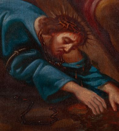 Zdjęcie nr 5: Obrazy w kształcie stojącego prostokąta, ujęte w drewnianą, złoconą i profilowaną ramą. Malowane przez dwóch artystów, stacje I-VI oraz XIII-XIV autorstwa Wojciecha Eljasza; stacje VII-XI – nieznanego malarza. I-VI, XIII-XIV to kompozycje wielopostaciowe, dynamiczne z powtarzającą się postacią ubranego w długą, błękitną tunikę Chrystusa o szczupłej, trójkątnej twarzy z dużymi, głęboko osadzonymi oczami. Tła pejzażowe, zaznaczone szkicowo. Kolorystyka ciepła z dominacją brązów i żółcieni, szaty postaci utrzymane w żywych kontrastowych barwach. Miękki modelunek światłocieniowy. Obrazy sygnowane w prawym dolnym rogu „Wojciech Eljasz 1883” lub „Wojciech Eljasz 1884”. Na odwrociu pisane cyframi rzymskimi oznaczenia numerów stacji. Stacja XIV, na odwrociu dodatkowo inskrypcja „Za staraniem X(iędza) Jacka Langera Proboszcza / w Wawrzeńczycach malowano w r(oku) 1883” VII-XI to kompozycje wielopostaciowe o  podobnej dyspozycji płótna jak w obrazach wcześniejszych, analogiczna postać Chrystusa oraz tło. Postaci bardziej smukłe o innym typie fizjonomicznym; modelunek bardziej linearny z silnie zaznaczonym konturem. Kolorystyka ciepła, w partiach tła stonowana, na pierwszym planie żywsza, bardziej kontrastowa. Obrazy niesygnowane, na odwrociu cyframi arabskimi zaznaczony numer stacji. Na odwrociu stacji VII i VIII, dodatkowo inskrypcja „Ofiara 2ch obrazów / Ludwikowej Łuczywo w r(oku) 1896”. 