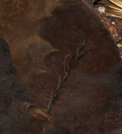 Zdjęcie nr 4: Obraz w formie stojącego owalu. W jego centrum znajduje się przedstawienie św. Jana Nepomucena w całej postaci, zwróconego w trzech czwartych w prawą stronę, w kontrapoście. Święty w prawej, uniesionej na wysokość barku ręce trzyma krzyż, a w lewej, opuszczonej wzdłuż boku, liść palmy. Twarz ma szczupłą, z oczami skierowanymi ku górze, okoloną gęstą, rozdwajającą się brodą oraz krótkimi, kręconymi włosami. Ubrany jest w strój kanonika: czarną sutannę, białą komżę lamowaną koronką oraz almucję zapiętą na piersi, na głowie ma czarny biret. Święty ukazany jest na tle pejzażu, z zachmurzonym niebem, rozjaśnionym wokół jego głowy. W lewej części obrazu, w głębi, przedstawiono most z grupą ludzi, którzy wrzucają świętego do rzeki. Obraz ujęty jest pozłoconą, drewnianą ramą w formie wieńca laurowego oraz wolutowo skręconych, ażurowych liści suchego akantu, dekorowaną po bokach zwisami z kampanul.
