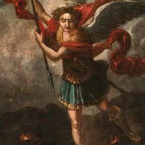 Zdjęcie nr 1: Obraz o nieregularnym, wklęsło-wypukłym kształcie dopasowanym do zwieńczenia ołtarza. W centrum kompozycji znajduje się święty Michał Archanioł w dynamicznej pozie, strącający szatana do piekła. Archanioł ukazany w postawie stojącej, z lewą nogą cofniętą do tyłu, prawą depczący głowę szatana, z podniesionymi do góry rękami, w których trzyma włócznię skierowaną ostrzem w dół. Twarz archanioła szeroka, z długim i prostym nosem, wzrokiem skierowanym w dół. Włosy średniej długości, kręcone, rozwiane do tyłu. Ubrany w zbroję legionisty rzymskiego (złoty pancerz, niebieska tunika, wysokiem złote sandały) z czerwonym płaszczem rozwianym na wietrze, u pleców białe skrzydła, nad głową złoty i okrągły nimb. Dół kompozycji zajmuje skaliste, ciemne podłoże, z którego wydobywają się płomienie. Szatan ukazany w monstrualnej postaci, ze skrzydłami nietoperza, w postawie leżącej. W górnej części obrazu tło pochmurne, ciemne. Rama drewniana, złocona, polichromowana. 

