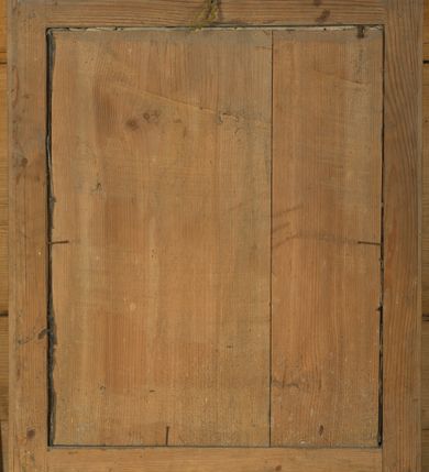 Zdjęcie nr 3: Obraz przedstawiający św. Izydora Oracza w kształcie stojącego prostokąta, podzielony na dwie strefy.  W dolnej strefie został ukazany anioł orzący pole za pomocą pary wołów i pługa. Anioł ubrany jest ciemnozieloną tunikę, ma również czerwone skrzydła. Powyżej ukazana jest niewielka scenka rodzajowa przedstawiająca pasterza, ubranego w strój krakowski: niebieską sukmanę i czerwony kapelusz, stado białych owieczek oraz latające wrony. W górnej strefie obrazu, po prawej stronie został ukazany św. Izydor, który klęczy przed przydrożnym krzyżem ze złożonymi w geście modlitwy rękami. Święty ubrany jest w brunatno-zieloną sukmanę, szare spodnie i czarne buty z wysokimi cholewami. Twarz z dużymi oczami, krótkim zarostem okolona długimi i brązowymi włosami. Wokół głowy ma trójstrefowy nimb: brązowy kolisty, niebieski okrągły i żółty utworzony z przerywanej kreski. Sylwetki postaci, draperie oraz brzegi szat oddane są konturem i wypełnione płaską plamą barwną. Po lewej stronie obrazu widoczne murowane zabudowania z jasnobrązowymi dachami. Krzyż prosty, a wokół jego ramion jest namalowana żółto-pomarańczowa poświata. Tło obrazu jednolite, niebieskie. Rama drewniana, prosta, pokryta bejcą. 
