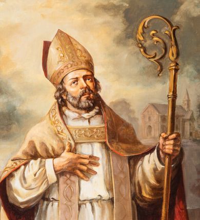 Zdjęcie nr 6: Ołtarz architektoniczny, jednokondygnacyjny, pięcioosiowy, na dwustrefowym cokole z bramkami w jego partii. Ołtarz prostopadłościenny, murowany, w drewnianej obudowie. Antepedium podzielone na trzy pola czterema pilastrami; w środkowym płaskorzeźbione serce ujęte krzyżem i kotwicą oraz kwiatami, w bocznych dekoracja roślinna. 
Tabernakulum w formie drewnianej skrzynki na planie prostokąta o ściętych przednich narożach, na profilowanym cokole, zamknięte gzymsem. Ścianka frontowa metalowa z drzwiczkami w formie stojącego prostokąta zamkniętego łukiem półkolistym z aplikowanym krzyżem z gorejącym sercem w glorii oraz winnym gronem i kłosami zbóż u spodu. Powyżej w przyłuczach aplikowana dekoracja w postaci winnego grona i kłosów zboża. Naroża i ścianki boczne dekorowane płycinami z płaskorzeźbionymi kwiatami i aplikowanymi metalowymi płytkami z kłosami zbóż. Na tabernakulum tron wystawienia w postaci baldachimu na czterech kolumienkach ze ścianką tylną z płaskorzeźbioną glorią promienistą. Baldachim o łukach ostrych, na froncie trójlistnym, z podwieszonymi wspornikami; całość zakończona krzyżem. 
Oś środkowa retabulum wyższa i szersza od pozostałych, ujęta dwiema parami stylizowanych kolumn dźwigającym archiwoltę oraz stylizowaną wimpergę, w której polu znajduje się fryz arkadkowy i medalion z płaskorzeźbioną Madonną z Dzieciątkiem (według Rafaela Santi), całość zamknięta trójkątnym gzymsem nadwieszonym, dekorowanym stylizowanym akantem, z krzyżem wieńczącym. W polu centralnym nisza w formie stojącego prostokąta zamkniętego łukiem półkolistym z wymiennymi figurami Matki Boskiej i Najświętszego Serca Jezusa, ujęta profilowaną ramą oraz pasem ornamentu roślinnego, na zasuwie wizerunek św. Marcina z Tours dzielącego się płaszczem z żebrakiem. Nisze boczne wydzielone wąskimi kolumienkami dźwigającymi niepełne belkowanie z dekoracją geometryczną i roślinną. W niszach środkowych na cokołach figury św. Piotra i św. Pawła; na osiach skrajnych malowane na desce przedstawienia św. Marcina jako mnicha po lewej stronie i św. Marcina jako biskupa po prawej. W dolnej partii strefy cokołu, na osiach wewnętrznych bramki w formie przejść; na skrajnych osiach siedziska. W partii drugiej strefy cokołu krenelaż, ornament ze stylizowanych lilii heraldycznych i płaskorzeźbiona dekoracja roślinna. Struktura w kolorze naturalnego drewna, z polichromowanymi na niebiesko i czerwono akcentami; ornamentyka i detale architektoniczne złocone.
