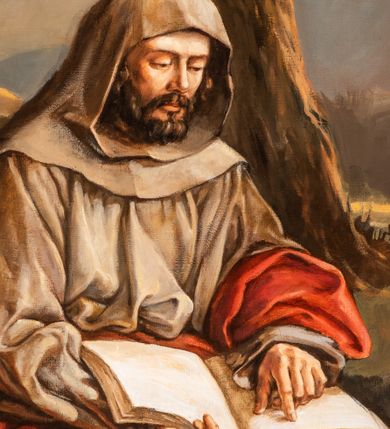 Zdjęcie nr 11: Ołtarz architektoniczny, jednokondygnacyjny, pięcioosiowy, na dwustrefowym cokole z bramkami w jego partii. Ołtarz prostopadłościenny, murowany, w drewnianej obudowie. Antepedium podzielone na trzy pola czterema pilastrami; w środkowym płaskorzeźbione serce ujęte krzyżem i kotwicą oraz kwiatami, w bocznych dekoracja roślinna. 
Tabernakulum w formie drewnianej skrzynki na planie prostokąta o ściętych przednich narożach, na profilowanym cokole, zamknięte gzymsem. Ścianka frontowa metalowa z drzwiczkami w formie stojącego prostokąta zamkniętego łukiem półkolistym z aplikowanym krzyżem z gorejącym sercem w glorii oraz winnym gronem i kłosami zbóż u spodu. Powyżej w przyłuczach aplikowana dekoracja w postaci winnego grona i kłosów zboża. Naroża i ścianki boczne dekorowane płycinami z płaskorzeźbionymi kwiatami i aplikowanymi metalowymi płytkami z kłosami zbóż. Na tabernakulum tron wystawienia w postaci baldachimu na czterech kolumienkach ze ścianką tylną z płaskorzeźbioną glorią promienistą. Baldachim o łukach ostrych, na froncie trójlistnym, z podwieszonymi wspornikami; całość zakończona krzyżem. 
Oś środkowa retabulum wyższa i szersza od pozostałych, ujęta dwiema parami stylizowanych kolumn dźwigającym archiwoltę oraz stylizowaną wimpergę, w której polu znajduje się fryz arkadkowy i medalion z płaskorzeźbioną Madonną z Dzieciątkiem (według Rafaela Santi), całość zamknięta trójkątnym gzymsem nadwieszonym, dekorowanym stylizowanym akantem, z krzyżem wieńczącym. W polu centralnym nisza w formie stojącego prostokąta zamkniętego łukiem półkolistym z wymiennymi figurami Matki Boskiej i Najświętszego Serca Jezusa, ujęta profilowaną ramą oraz pasem ornamentu roślinnego, na zasuwie wizerunek św. Marcina z Tours dzielącego się płaszczem z żebrakiem. Nisze boczne wydzielone wąskimi kolumienkami dźwigającymi niepełne belkowanie z dekoracją geometryczną i roślinną. W niszach środkowych na cokołach figury św. Piotra i św. Pawła; na osiach skrajnych malowane na desce przedstawienia św. Marcina jako mnicha po lewej stronie i św. Marcina jako biskupa po prawej. W dolnej partii strefy cokołu, na osiach wewnętrznych bramki w formie przejść; na skrajnych osiach siedziska. W partii drugiej strefy cokołu krenelaż, ornament ze stylizowanych lilii heraldycznych i płaskorzeźbiona dekoracja roślinna. Struktura w kolorze naturalnego drewna, z polichromowanymi na niebiesko i czerwono akcentami; ornamentyka i detale architektoniczne złocone.
