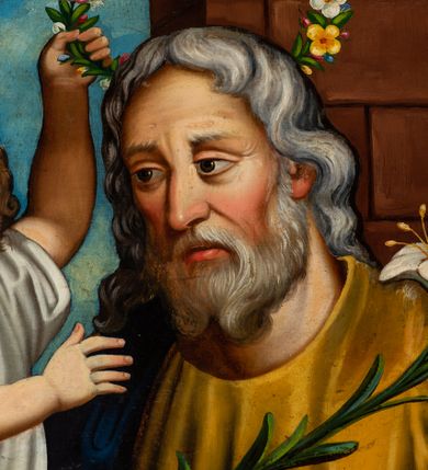 Zdjęcie nr 17: Nastawa ołtarzowa architektoniczna, jednoosiowa, jednokondygnacyjna ze zwieńczeniem. Ołtarz prostopadłościenny, drewniany z drewnianą mensą i z marmurowym portatylem. Antepedium w formie prostokąta ujętego profilowaną ramą. W polu marmoryzowana płycina o narożach zdobionych płaskorzeźbioną dekoracją roślinną złożoną z liści akantu oraz nałożonymi na siebie łacińskim krzyżem z kotwicą i gorejącym sercem oplecionym wicią z róż w polu. Tabernakulum w kształcie prostopadłościennej skrzynki na niskim cokole, flankowane dwoma pilastrami ustawionymi pod kątem, zdobionymi wicią z liści akantu; zamknięte od góry prostym belkowaniem, pośrodku falującym. Na drzwiczkach płycina w kształcie stojącego prostokąta, zamkniętego łukiem półkolistym, ujęta profilowaną ramą, w polu której umieszczone jest płaskorzeźbione gorejące serce osadzone na gałązce róży; tło czerwone.

Retabulum na zdwojonym cokole, flankowane ustawionymi pod kątem w jednej linii parami pilastrów, filarów oraz kolumn na przodzie. Podpory dźwigają wyłamane na osi belkowanie z ustawionymi na bokach rzeźbami aniołków. Trzony filarów są marmoryzowane; trzony kolumn delikatnie zwężające się ku górze, złocone, zdobione pionowymi pasami, co drugi wypełniony pnącą się ku górze rytą wicią z liści dębu lub z liści klonu; kapitele podpór kompozytowe.  Po bokach ołtarza na niskich cokołach ustawione pod kątem rzeźby św. Katarzyny Aleksandryjskiej po lewej i św. Wawrzyńca po prawej stronie. W polu, w głębokiej wnęce ujętej szeroką, profilowaną ramą umieszczony jest obraz św. Józefa z Dzieciątkiem. Wnęka od wewnątrz zdobiona płaskorzeźbioną winną latoroślą. Cokół dekorowany jest prostokątnymi, marmoryzowanymi płycinami; fryz złoconymi rozetami.

Zwieńczenie monumentalne, o fantazyjnym kształcie, po bokach ujęte wolutami zdobionymi liśćmi akantu, zamknięte od góry prostym gzymsem w formie nadwieszonego łuku z zatkniętym na szczycie łacińskim krzyżykiem. W polu, w półkolistej wnęce promienista gloria z dwoma gorejącymi sercami, z których jedno przebite jest mieczem, umieszczonym w otoku z obłoków.

Struktura w kolorze jasnobeżowym, płyciny, filary i detale marmoryzowana w kolorze różowym; ornamentyka i profilowania złocone i srebrzone.

