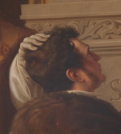 Zdjęcie nr 10: Obraz w kształcie prostokąta zamkniętego łukiem odcinkowym. Matka Boska z Dzieciątkiem na lewym kolanie siedzi na tronie umieszczonym na wysokim postumencie, pod ażurowym baldachimem wspartym na cienkich kolumienkach wiązkowych. Ubrana w czerwoną suknię i niebieski płaszcz, w prawej ręce trzyma berło, na głowie korona otwarta. Dzieciątko, odziane w niebieską sukienkę, wznosi prawą rączkę w geście błogosławieństwa, w lewej trzyma niebieską kulę świata,. Po bokach Matki Boskiej postacie skrzydlatych aniołów, z których umieszczone w górze unoszą girlandy kwiatów. U podstawy postumentu klęczą z rękami złożonymi w geście modlitwy członkowie rodziny Potockich (Artur i Zofia oraz Andrzej), zwróceni ku Matce Boskiej, polecani przez swoich świętych patronów. Tło obrazu niebieskie. Na cokole inskrypcja majuskułowa (początek antyfony brewiarzowej): SALVE REGINA / [MATER] MISERICO[DIAE] / [VITA] [DUL]CED[O] . Obraz w prostokątnej ramie zamkniętej półkoliście.