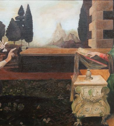 Zdjęcie nr 4: Ołtarz drewniany, prostopadłościenny z drewnianą mensą, w polu antepedium malowana na drewnie scena Zwiastowania (kopia obrazu Leonarda da Vinci). Na ołtarzu stoi tabliczka z kanonem w otoczeniu akantowych wolut tworzących podstawę dla pięciu lichtarzy utworzonych z ornamentu roślinnego. 
Nastawa architektoniczna, jednoosiowa, jednokondygnacyjna ze zwieńczeniem, ustawiona na dwustrefowym cokole, ujęta parą półfilarów i stojącą przed nimi parą kolumn dźwigających pełne belkowanie, przerwane nad polem środkowym. Na cokołach kolumn kanony w ornamentalnych ramach. Kolumny flankują od zewnątrz figury św. Tomasza (?) i św. Jana Nepomucena, od wewnątrz św. Michała Archanioła i św. Jerzego. W polu głównym obraz Matki Boskiej Szkaplerznej w formie stojącego prostokąta zamkniętego łukiem półkolistym nadwieszonym z uskokiem w profilowanej, dekorowanej ornamentem roślinnym ramie. Ponad nim kartusz ujęty ornamentem rocaille'owym i kratką regencyjną oraz uskrzydloną główką anielską flankowaną rocaille'ami. Zwieńczenie w formie leżącego prostokąta ujętego spływami wolutowymi dekorowanymi rocaille'ami, zamkniętego fragmentem falującego gzymsu z monogramem Marii w otoku z obłoków w glorii promienistej. W polu rzeźbiarskie przedstawienie św. Katarzyny Aleksandryjskiej flankowanej obłokami i wiązkami promieni oraz parą puttów. Na belkowaniu figury św. Rozalii i św. Calamindy. Ołtarz ujęty uszami utworzonymi z ornamentu rocaille'owego i kratki regencyjnej. Struktura polichromowana w sposób naśladujący marmoryzację w kolorze niebiesko-białym, profile i ornamentyka pozłacane.