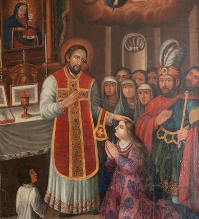 Zdjęcie nr 2: Obraz w formie stojącego prostokąta z przedstawieniem św. Walentego udzielającego ślubu. W centrum święty zwrócony w trzech czwartych w lewo, z pochyloną głową, lewą rękę kładzie na głowie klęczącej przed nim kobiety, prawą unosi w geście błogosławieństwa. Twarz ma pociągłą, o małych oczach skierowanych w górę, prostym nosie i pełnych ustach, okoloną krótkimi, brązowymi włosami i brodą. Ubrany jest w białą albę dekorowaną przy brzegach jasnoróżową koronką oraz w czerwony ornat z pomarańczową kolumną dekorowaną imitacją drogich kamieni, na lewym przedramieniu ma manipularz. Po lewej stronie świętego klęczy kobieta, ukazana z profilu, z rękami złożonymi w geście modlitwy. Twarz ma pełną o długich, jasnobrązowych włosach opadających na plecy. Ubrana jest w różową suknię o niebieskim wzorze roślinnym, wokół szyi ma sznur pereł. Po prawej stronie świętego klęczy ministrant, ukazany w trzech czwartych od tyłu. Ubrany jest w białą komżę. W prawej części obrazu, za klęczącą kobietą ukazany frontalnie mężczyzna, z prawą ręką złożoną na piersi, w lewej trzyma berło. Ubrany jest w zieloną tunikę, zbroję torsową oraz czerwony płaszcz spięty na lewym barku, na głowie ma turban z pióropuszem. Za nim przedstawiona grupa ludzi, w tym trzech niewiast z głowami nakrytymi białymi welonami. Święty ukazany na tle ołtarza z nastawą, ustawionego na dwóch stopniach. Ołtarz nakryty białym obrusem, na nim kielich z palką i otwarta księga, w tle tabernakulum flankowane lichtarzami ze świecami oraz kanony. Nastawa ujęta parą kolumn, w polu obraz Matki Boskiej z Dzieciątkiem, otoczony zieloną tkaniną obszytą frędzlą. W górnej części obrazu, na tle obłoków, nadlatujący aniołek przewiązany niebieską szarfą, trzymający wieniec laurowy i liść palmy. W tle przedstawienia architektura z niszą z konchą. 