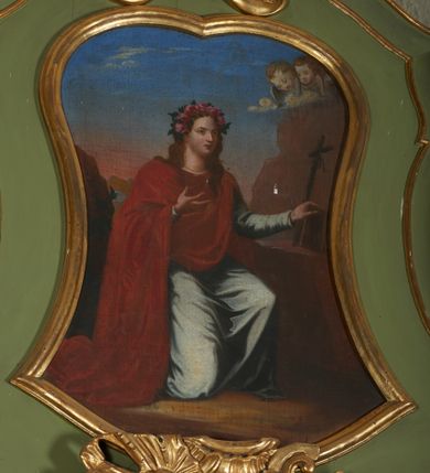 Zdjęcie nr 1: Obraz w formie zbliżonej do stojącego prostokąta o wklęsłych bokach oraz wypukłych podstawie i zamknięciu. Przedstawia św. Rozalię modlącą się pośród skał. W centrum obrazu klęcząca na prawe kolano Rozalia, zwrócona jest w trzech czwartych w lewo. Prawą rękę ma ugiętą i uniesioną na tle piersi, lewą wyciąga przed siebie i kładzie na leżącej przed nią księdze. Twarz ma okrągłą, o migdałowatych oczach małym nosie i wąskich ustach, okoloną gęstymi, brązowymi i kręconymi włosami, opadającymi na ramiona. Na głowie ma wieniec z róż. Ubrana jest w białą, długą suknię o wąskich rękawach oraz czerwony płaszcz zawiązany na lewym ramieniu, opadający na plecy i prawy bok postaci. Przed Rozalią, na półce skalnej leży krzyż i księga, nad nimi unoszą się dwie uskrzydlone główki anielskie. W tle 
pejzaż z niebiesko-różowym niebem.
