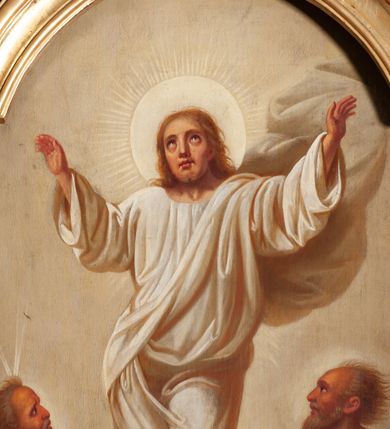 Zdjęcie nr 5: Nastawa architektoniczna, jednoosiowa, dwukondygnacyjna, ustawiona na niewielkim cokole. Ołtarz drewniany, prostopadłościenny, z drewnianą mensą, ustawiony na dwustopniowej podstawie. Antepedium ujęte ramą, w jego polu płycina dekorowana w narożach ornamentem roślinnym, pośrodku medalion z monogramem IHS w glorii promienistej. Na ołtarzu ustawione jest tabernakulum w formie drewnianej skrzynki flankowanej półwalcami oraz falistymi spływami z nałożonymi płaskorzeźbionymi postaciami adorujących puttów. Drzwiczki w kształcie stojącego prostokąta zamkniętego łukiem segmentowym nadwieszonym z kielichem i hostią w polu. 
Pierwsza kondygnacja flankowana jest zwielokrotnionymi pilastrami i stojącą przed nimi parą kolumn o kapitelach kompozytowych, dźwigających pełne belkowanie, z gzymsem dekorowanym kimationem, wyłamane na ich osi, z przerwanym architrawem nad polem środkowym. Na belkowaniu, na osiach kolumn przerwany, falisty przyczółek. W polu środkowym nisza w kształcie stojącego prostokąta zamkniętego łukiem segmentowym nadwieszonym, ujęta profilowaną ramą z obrazem Najświętszego Serca Pana Jezusa w formie stojącego prostokąta w osobnej, profilowanej ramie. Druga kondygnacja ustawiona na niewielkim cokole, flankowana zdwojonymi pilastrami i stojącą przed nimi parą kolumn o kapitelach kompozytowych, dźwigających pełne belkowanie z gzymsem dekorowanym kimationem, wyłamane na ich osi oraz przerwany półkolisty przyczółek. Nad polem, w partii belkowania medalion z przedstawieniem Gorejącego Serca w glorii promienistej, flankowany główkami anielskimi. W polu obraz w kształcie stojącego prostokąta ujętego profilowaną rama z przedstawieniem św. Franciszka obejmującego Chrystusa na krzyżu (amplexus). Obie kondygnacje ujęte uszami, pierwsza utworzonymi ze stylizowanego akantu, druga ze stylizowanego ornamentu roślinnego. Cokoły i belkowanie pierwszej kondygnacji dekorowane stylizowanym ornamentem roślinnym. Struktura ołtarza polichromowana w kolorze jasnozielonym, kolumny i profile pozłocone, ornamentyka pozłocona i posrebrzona. 