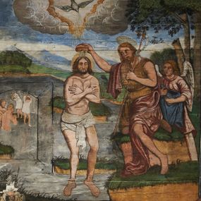 Zdjęcie nr 1: Polichromia ścienna prezbiterium pokrywa wszystkie ściany oraz strop tej części świątyni. 

Polichromia ścienna stropu
Strop zdobiony jest malowanymi kasetonami, w których umieszczone są rozety na różnokolorowych tłach. W centrum ukazane są dwie prostokątne kompozycje, ujęte w ornamentalne ramy. Od wschodu znajduje się Zwiastowanie Zachariaszowi, powyżej inskrypcja: „NE TIMEAS ZACHARIA VXOR TVA PARIET TIBI / FILIVM ET VOCABIS NOMEN EIVS IOANNEM LUCAE 1”. W drugiej kompozycji przedstawiono Nawiedzenie z Najświętszej Marii Panny ze św. Zachariaszem i św. Józefem, powyżej inskrypcja: „EXVLTAVIT IN GAVDIO INFANS IN VTERO MEO LUCAE 1”. 

Polichromia ścienna ścian prezbiterium
Dekoracje ścian o formie pasowej. W dolnej kondygnacji malowane iluzjonistycznie portrety świętych węgierskich w ornamentalnych ramach. Postacie ukazane do wysokości kolan, zwrócone trzy czwarte z odpowiednimi im atrybutami w dłoniach. Portrety opatrzone u góry łacińskimi opisami. Na ścianie północnej galerię otwiera wizerunek króla Stefana z napisem: „S(ANCTVS) STEPHANVS REX VNGARIAE, REGNVM SVVM DEIPARAE / DONAVIT OBIIT. 1038. 20 AVG(VSTVS) SEP. ALBERE 9.”. Następnie ukazani są kolejno: św. Emeryk „S(ANCTVS) EMERIGVS DVX VNGARIAE VT VIRGO MANERET, / A. CAELO PERSVASVS OBIIT. 1032. 5 nou. Sen. Albdvewas”, św. Władysław: „S(ANCTVS) LADISLAVS REX UNGARIAE ROSARIO ENSI OBVO/LUTO PVGNARE SOLITVS OBIIT 1097. 27.  iun. Sep. varad.”. Po drugiej stronie prezbiterium umieszczone są cztery obrazy świętych o tych samych wymiarach, również opatrzone napisami. Od lewej strony kolejno: św. Salomon „S(ANCTVS) SALOMON REX VNGARIAE DEIN EREMITA VITAE / AVSTERITATE FLORVIT OBIIT 1077. 28. Sept. Sep. Pold. in Idria”, św. Kazimierz: „S(ANCTVS) CASIMIRVS ELECTVS REX VNGARIAE AMORE / SARVANDAE VIRGINITATIS OBIIT 1484 4. MARTII.”, św. Dawid: „S(ANTCVS) DAVID REX SCOTIAE, FILIVS S(ANCTA) MARGA/RITAE VNGARA MATRE NATAE OBIIT 1153”, św. Ludwik: „S(SANCTVS) LVDOVICVS TOLOSANVS EP. E MARIA / REGIS VNG. FILIA NATVS OBIIT 1297 19 Aug(ustvs)”. Cykl ten kończy przy ścianie tęczowej przedstawienie św. Gintera „S(ANCVS) GVNTHERVS EREM. S(ANCTVS) STEPHANI REGIS / VNGARIAE COGNATVS OBIIT 1045 9. oct.”. Dodatkowo w obrazy wpisane są zacheuszki w formie równoramiennych krzyży ujętych w medaliony utworzone z wieńca. W zamknięciu prezbiterium przedstawienia diabłów, a od zachodu pod amboną czyściec.

Kondygnacja druga o podziałach architektonicznych u dołu wydzielona cokołem, dekorowanym złotymi girlandami na czarnym tle. Prostokątne pola wydzielone za pomocą malowanych iluzjonistycznie kolumn korynckich dźwigających architraw zdobiony stylizowanym kimationem jońskim. Powyżej fryz wypełniony wicią akantową, pomiędzy którą wplecione są kartusze z przedstawieniami świętych. W polach, pomiędzy kolumnami wielofigurowe kompozycje ze scenami z życia św. Jana Chrzciciela: Głos wołającego na pustyni „TV QVIS ES VOX CLAMANTIS IN DESERTO IOANN(IS) 1.”, Oto Baranek Boży „ECCE AGNVS DEI ECCE QVI TOLLIT PECCATVM MVNDI IOANN. IMÕ.”, Chrzest Jezusa w Jordanie „IESVS BAPTISTAVS EST A IONNE IN IORDANE MARCI. 1.”, Św. Jan Chrzciciel napomina Heroda „DICEBAT IOANNES HERODI NON LICET TIBI HABERE VXOREM FRATRIS TVI. MARCI 6,19.”, Św. Maria Magdalena pokutująca na pustyni, Św. Jan Chrzciciel na pustyni, Św. Jan Chrzciciel wtrącony do więzienia „HERODES TENVIT IONNEM ET VINXIT EVM IN CARCERE MAR 67o”, Kat podaje głowę św. Jana Chrzciciela Salome „DECOLLAVIT EVM IN CARCERE ET DEDIT CAPVT PVELLAE MAR.6.(?)”, Uczta Heroda „HERODES NATALIS SVI COENAM FECIT PRINCIPIBVS MAR. 6 10.”, Salome podaje głowę św. Jana Chrzciciela matce „CAPVT EIVS PVELLA DEDIT MATRI SVE M. 61”. 

W ostatniej, trzeciej strefie, umieszczonej w partii fryzu znajdują się medaliony. Na ścianie tęczowej, następnie na ścianie północnej i południowej ukazani są kolejno: św. Maciej „SA[N]CTVS / MATTHIAS”, Chrystus „IESVS / CHRISTVS”, św. Piotr „SANCTVS / PETRVS”, św. Szymon „SANCTVS / SIMON”, św. Andrzej „SANCTVS / ANDREAS”, św. Jakub Większy „S(ANCTVS) IACOBI / MAIORI”, św. Jan „(?)”, św. Filip „(?)”, św. Bartłomiej „SANCTVS / BARTHOLO/MAVS”, św. Tomasz „SANCTVS / THOMAS”, św. Mateusz „SANCTVS / MATTHAEVS”, św. Jakub Mniejszy „S(ANCTVS) IACOBVS / MINOR” i św. Juda Tadeusz „S(ANCVS) IVDA / THADEVS” na ścianie tęczowej od południa. Na belce tęczowej, od strony prezbiterium w wieńcu laurowym napis: „PICTVM / A[NNO] D[OMINI] 1711”.