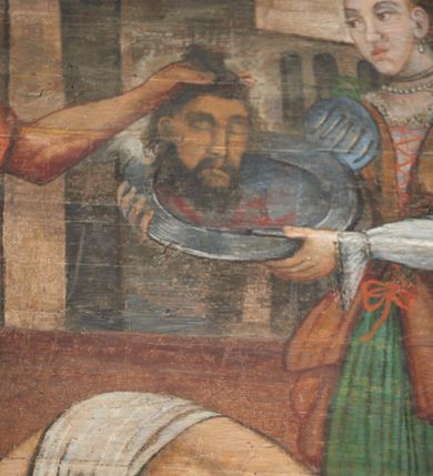 Zdjęcie nr 22: Polichromia ścienna prezbiterium pokrywa wszystkie ściany oraz strop tej części świątyni. 

Polichromia ścienna stropu
Strop zdobiony jest malowanymi kasetonami, w których umieszczone są rozety na różnokolorowych tłach. W centrum ukazane są dwie prostokątne kompozycje, ujęte w ornamentalne ramy. Od wschodu znajduje się Zwiastowanie Zachariaszowi, powyżej inskrypcja: „NE TIMEAS ZACHARIA VXOR TVA PARIET TIBI / FILIVM ET VOCABIS NOMEN EIVS IOANNEM LUCAE 1”. W drugiej kompozycji przedstawiono Nawiedzenie z Najświętszej Marii Panny ze św. Zachariaszem i św. Józefem, powyżej inskrypcja: „EXVLTAVIT IN GAVDIO INFANS IN VTERO MEO LUCAE 1”. 

Polichromia ścienna ścian prezbiterium
Dekoracje ścian o formie pasowej. W dolnej kondygnacji malowane iluzjonistycznie portrety świętych węgierskich w ornamentalnych ramach. Postacie ukazane do wysokości kolan, zwrócone trzy czwarte z odpowiednimi im atrybutami w dłoniach. Portrety opatrzone u góry łacińskimi opisami. Na ścianie północnej galerię otwiera wizerunek króla Stefana z napisem: „S(ANCTVS) STEPHANVS REX VNGARIAE, REGNVM SVVM DEIPARAE / DONAVIT OBIIT. 1038. 20 AVG(VSTVS) SEP. ALBERE 9.”. Następnie ukazani są kolejno: św. Emeryk „S(ANCTVS) EMERIGVS DVX VNGARIAE VT VIRGO MANERET, / A. CAELO PERSVASVS OBIIT. 1032. 5 nou. Sen. Albdvewas”, św. Władysław: „S(ANCTVS) LADISLAVS REX UNGARIAE ROSARIO ENSI OBVO/LUTO PVGNARE SOLITVS OBIIT 1097. 27.  iun. Sep. varad.”. Po drugiej stronie prezbiterium umieszczone są cztery obrazy świętych o tych samych wymiarach, również opatrzone napisami. Od lewej strony kolejno: św. Salomon „S(ANCTVS) SALOMON REX VNGARIAE DEIN EREMITA VITAE / AVSTERITATE FLORVIT OBIIT 1077. 28. Sept. Sep. Pold. in Idria”, św. Kazimierz: „S(ANCTVS) CASIMIRVS ELECTVS REX VNGARIAE AMORE / SARVANDAE VIRGINITATIS OBIIT 1484 4. MARTII.”, św. Dawid: „S(ANTCVS) DAVID REX SCOTIAE, FILIVS S(ANCTA) MARGA/RITAE VNGARA MATRE NATAE OBIIT 1153”, św. Ludwik: „S(SANCTVS) LVDOVICVS TOLOSANVS EP. E MARIA / REGIS VNG. FILIA NATVS OBIIT 1297 19 Aug(ustvs)”. Cykl ten kończy przy ścianie tęczowej przedstawienie św. Gintera „S(ANCVS) GVNTHERVS EREM. S(ANCTVS) STEPHANI REGIS / VNGARIAE COGNATVS OBIIT 1045 9. oct.”. Dodatkowo w obrazy wpisane są zacheuszki w formie równoramiennych krzyży ujętych w medaliony utworzone z wieńca. W zamknięciu prezbiterium przedstawienia diabłów, a od zachodu pod amboną czyściec.

Kondygnacja druga o podziałach architektonicznych u dołu wydzielona cokołem, dekorowanym złotymi girlandami na czarnym tle. Prostokątne pola wydzielone za pomocą malowanych iluzjonistycznie kolumn korynckich dźwigających architraw zdobiony stylizowanym kimationem jońskim. Powyżej fryz wypełniony wicią akantową, pomiędzy którą wplecione są kartusze z przedstawieniami świętych. W polach, pomiędzy kolumnami wielofigurowe kompozycje ze scenami z życia św. Jana Chrzciciela: Głos wołającego na pustyni „TV QVIS ES VOX CLAMANTIS IN DESERTO IOANN(IS) 1.”, Oto Baranek Boży „ECCE AGNVS DEI ECCE QVI TOLLIT PECCATVM MVNDI IOANN. IMÕ.”, Chrzest Jezusa w Jordanie „IESVS BAPTISTAVS EST A IONNE IN IORDANE MARCI. 1.”, Św. Jan Chrzciciel napomina Heroda „DICEBAT IOANNES HERODI NON LICET TIBI HABERE VXOREM FRATRIS TVI. MARCI 6,19.”, Św. Maria Magdalena pokutująca na pustyni, Św. Jan Chrzciciel na pustyni, Św. Jan Chrzciciel wtrącony do więzienia „HERODES TENVIT IONNEM ET VINXIT EVM IN CARCERE MAR 67o”, Kat podaje głowę św. Jana Chrzciciela Salome „DECOLLAVIT EVM IN CARCERE ET DEDIT CAPVT PVELLAE MAR.6.(?)”, Uczta Heroda „HERODES NATALIS SVI COENAM FECIT PRINCIPIBVS MAR. 6 10.”, Salome podaje głowę św. Jana Chrzciciela matce „CAPVT EIVS PVELLA DEDIT MATRI SVE M. 61”. 

W ostatniej, trzeciej strefie, umieszczonej w partii fryzu znajdują się medaliony. Na ścianie tęczowej, następnie na ścianie północnej i południowej ukazani są kolejno: św. Maciej „SA[N]CTVS / MATTHIAS”, Chrystus „IESVS / CHRISTVS”, św. Piotr „SANCTVS / PETRVS”, św. Szymon „SANCTVS / SIMON”, św. Andrzej „SANCTVS / ANDREAS”, św. Jakub Większy „S(ANCTVS) IACOBI / MAIORI”, św. Jan „(?)”, św. Filip „(?)”, św. Bartłomiej „SANCTVS / BARTHOLO/MAVS”, św. Tomasz „SANCTVS / THOMAS”, św. Mateusz „SANCTVS / MATTHAEVS”, św. Jakub Mniejszy „S(ANCTVS) IACOBVS / MINOR” i św. Juda Tadeusz „S(ANCVS) IVDA / THADEVS” na ścianie tęczowej od południa. Na belce tęczowej, od strony prezbiterium w wieńcu laurowym napis: „PICTVM / A[NNO] D[OMINI] 1711”.