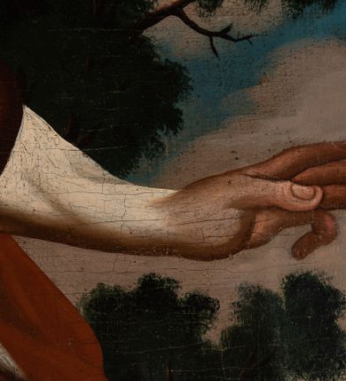 Zdjęcie nr 13: Feretron obrazowy w kształcie stojącego prostokąta w profilowanej ramie ujętej ornamentem rocaille'owym z wplecionymi rozetami. Na awersie św. Jan Chrzciciel w pozycji półsiedzącej, wsparty o drzewo, w trzech czwartych, z głową ukazaną z profilu w lewo. Święty ubrany jest w długi, brązowy płaszcz z elementami włosia, okrywający biodra i lewe ramię, z lewą ręką opuszczoną w dół w geście błogosławieństwa, z prawą wspartą o konar drzewa i przytrzymującą krzyż z banderolą, na której jest napis „ECCE AGNUS DEI”. Nad głową świętego unosi się aureola z promienistą glorią po środku. Obok niego leży muszla, a u stóp baranek. Św. Jan Chrzciciel zwraca się w kierunku trzech, widocznych w prawym, dolnym rogu postaci – dwóch mężczyzn w niebieskim i czerwonym płaszczu oraz w błękitnych zawojach na głowach oraz osłoniętej czerwonym płaszczem kobiety. W tle, po prawej stronie kompozycji widoczne są korony drzew w tym dwóch palm. 

Na rewersie przedstawienie Trzech Króli ukazanych w półpostaciach. Po lewej stronie kompozycji stoi zwrócony w trzech czwartych w lewo ciemnoskóry mężczyzna. Ujętą z profilu twarz charakteryzują wyraziste rysy i zaczerwienione usta i policzki. Ubrany jest w strój dworski składający się z białego żupana ze złotymi obszyciami, przewiązanego granatowym pasem oraz z spiętego pod szyją jasnoróżowego płaszcza ze złotym podszyciem. Głowę mężczyzny osłania biały turban z pióropuszem i wieńczy korona. Prawą rękę wspiera na biodrze, lewą na złotym berle. Pośrodku kompozycji stoi zwrócony na wprost drugi z magów, kierujący głowę w trzech czwartych w prawo. Pociągłą twarz charakteryzują wyraziste rysy o szeroko otwartych oczach, długim nosie, zaróżowionych policzkach oraz krótkim zaroście. Mężczyzna ma na sobie niebieską suknię ze złotym obszyciem dekoltu oraz narzucony na ramiona czerwony płaszcz, na głowie zaś ma biały turban z pióropuszem oraz koronę. Lewą rękę unosi na wysokości piersi. Po prawej stronie obrazu jest zwrócony profilem w prawo trzeci król o lekko pochylonej do przodu sylwetce. Pociągłą twarz charakteryzują wyraziste rysy o dużych oczach, długim nosie, wydatnych ustach, zaróżowionych policzkach i siwym zaroście. Mężczyzna ubrany jest w złotą suknię i spięty pod szyją niebieski płaszcz z gronostajowym kołnierzem. Na głowie jest korona. Król unosi obydwie ręce na wysokości klatki piersiowej, prawą wysuwając nieco do przodu. Głowy magów okalają aureole. Na pierwszym planie, na nakrytym zieloną tkaniną stole, pośród złotych motywów ornamentalnych znajdują się: podłużna szkatuła ze złotymi monetami, globus ze stojącą na nim łódką na kadzidło i leżącym obok kompasem, niewielka książka w niebieskiej oprawie oraz srebrna pyksida. W tle zachmurzone niebo z dużą , sześcioramienną gwiazdą w promieniach w prawym, górnym rogu.    