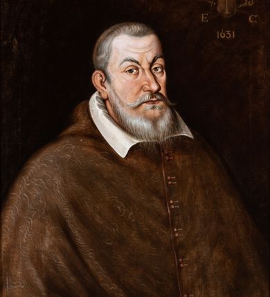 Zdjęcie nr 1: Obraz ukazuje biskupa w mucecie z białym kołnierzem, do pasa, w trzech czwartych. W lewym górnym rogu godło herbu Grabie ze skrzyżowanym mieczem, pastorałem, infułą i krzyżem z literami A(NDREAS) L(IPSKI) E(PISCOPUS) C(RACOVIENSIS) I datą 1631. 