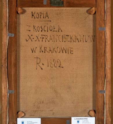Zdjęcie nr 4: Obraz przedstawia kardynała w trzech czwartych, w purpurowym mucecie, z biretem na głowie. W lewym górnym narożu obwiedziona labrami tarcza z godłem herbu Trąby z literami G(EORGIUS) R(ADZIWIŁŁ) / E(PISCOPUS) C(RACOVIENSIS) /1592-1600”. 