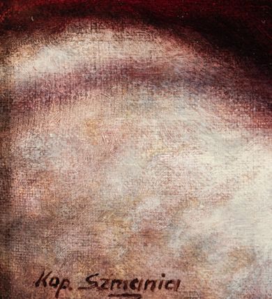 Zdjęcie nr 3: Obraz w kształcie stojącego prostokąta, w drewnianej ramie. Papież ukazany na nieokreślonym tle do pasa, w trzech czwartych, zwrócony w lewo. Ubrany w białą albę i czerwony futrzany mucet oraz piuskę na głowie. W prawym górnym rogu herb papieża. W lewym dolnym rogu sygnatura „Kop[iował] Szmania J[acek]. Na odwrociu napis „Jacek Szmania 2018 r[ok] Poznań”. 
