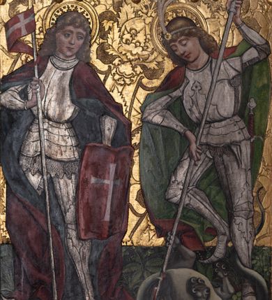 Zdjęcie nr 15: Nastawa ołtarzowa w formie tryptyku z ruchomymi skrzydłami. Na środku scena ze św. Stanisławem tronującym między św. Mikołajem i św. Wawrzyńcem. Na skrzydłach przedstawiono pary świętych: po lewej u góry św. Jana Chrzciciela i św. Andrzeja, na dole św. biskupa z księgą oraz św. biskupa z wrzecionem. Po prawej u góry św. Macieja i św. Jakuba, poniżej św. Michała Archanioła i św. Jerzego. Na zamkniętych skrzydłach również pary świętych: na lewym u góry św. Urban i św. Walenty, poniżej św. Klara i św. Otylia. Na prawym u góry św. helena i św. Zofia , na dole św. Apolonia i św. Afra. 