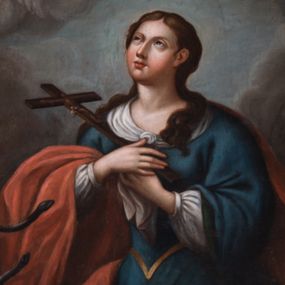 Zdjęcie nr 1:  Obraz w kształcie trapezu o wklęsłych ramionach, podstawie i narożach, nakrytego łukiem wklęsło-wypukłym, ujęty profilowaną, złoconą ramą przedstawia św. Teklę ukazaną w półpostaci, w trzech czwartych zwróconą w prawo. Uniesioną nieznacznie do góry głowę charkteryzuje owalna twarz o pełnych, subtelnych rysach młodej kobiety. Długie, brązowe, falowane włosy opadają na ramiona. Święta ubrana jest w białą spodnią suknię i niebieską wierzchnią z gorsetem. Wokół dekoltu zawiązana biała chusta, z ramion zsuwa się czerwony płaszcz. W złożonych na piersiach dłoniach trzyma krucyfiks. W lewym, dolnym rogu kompozycji jest brązowa sylwetka lwa, a w prawym dolnym wiązki płomieni. Wokół płaszcza świętej wiją się trzy czarne węże. Święta Tekla ukazana jest na tle szarych obłoków, spomiędzy których w lewym górnym rogu obrazu wynurza się para uskrzydlonych główek anielskich.  
Kolorystyka w ciemnej, niezbyt nasyconej tonacji.   