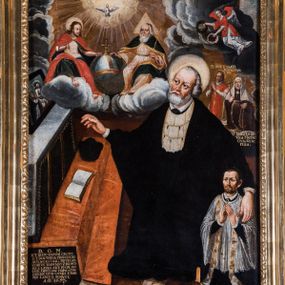 Zdjęcie nr 1: Obraz w kształcie stojącego prostokąta z wielofiguralną sceną ukazującą św. Jana Kantego oraz księdza Grzegorza Jana Zdziewoyskiego. Prawą część kompozycji zajmuje sylwetka zwróconego w trzech czwartych w prawo, klęczącego św. Jana Kantego o fizjonomii mężczyzny w podeszłym wieku, z siwymi włosami i zarostem, ubranego w togę profesorską. Głowę świętego okala jasny nimb. Prawą lekko zgiętą w łokciu rękę wyciąga w kierunku znajdującego się po lewej stronie kompozycji ołtarza, lewą ujmuje sylwetkę klęczącego po prawej stronie księdza Zdziewoyskiego ukazanego według zasad perspektywy hieratycznej. Twarz duchownego o krótkim, brązowym zaroście i wyrazistych rysach dojrzałego mężczyzny przejawia tendencje oddania cech portretowych. Ukazany w pozie modlitewnej kapłan ubrany jest w sutannę oraz komżę, na ramionach ma białą, haftowaną złotą nicią stułę. Po lewej stronie kompozycji widoczne jest częściowo retabulum ołtarzowe. Na mensie znajduje się niewielki obraz ukazujący Matkę Boską i Męża Boleści (Misericordia Domini). Do ołtarza prowadzi nakryty czerwonym dywanem stopień, na którym leżą atrybuty świętego – otwarta księga oraz biret. Powyżej, w lewym, górnym rogu, pośród obłoków ukazana jest Trójca Święta z sylwetką Jezusa w czerwonym płaszczu po lewej stronie, Boga Ojca w kremowej sukni i granatowym płaszczu po prawej stronie oraz unoszącą się ponad nimi gołębicą Ducha Świętego na tle promienistej glorii i rozświetlonych obłoków. Bóg Ojciec i Jezus wspierają dłonie na znajdującym się pośrodku niebieskim globie ziemskim zwieńczonym złotym krzyżem. Prawą stronę kompozycji zajmują ukazane w pozie modlitewnej postaci bł. Świętosława ze Sławkowa, ubranego w albę i czerwony ornat oraz bł. Ludowiki z Kęt w habicie tercjarki franciszkańskiej, z krucyfiksem i różańcem w dłoniach. Ponad nimi, pośród obłoków unosi się sylwetka ubranego w biało-czerwone szaty anioła trzymającego w dłoniach wieniec laurowy i wieniec różany. W lewym, dolnym rogu malowidła znajduje się napis „D(EO) O(PTIMO) M(AXIMO) / ET BEATO IOANNI CANTIO / S(ACRAE) T(HEOLOGIAE) DOCTORI ET PROFESSORI / ALM(AE) ACCAD(EMIAE) CRAC(OVIENSIS) PATER GRE/GORIVS IOANNES ZDZIEWOY/SKI A ŁASKO ART(IS) PH(ILOSOPH)IAE DO/CTOR. CAPELLANVS PRIMVS A FVN/DATIONE HVIVS CAPELLAE B(EATI) IOAN
NIS CANTIJ POSVIT. / A(NNO) D(OMINI) 1653”. Pozostałe umieszczone są  poniżej postaci bł. Ludowiki – „V(ENERABILIS) VIRGO LVDO/VICA MATHEI / CIVIS KEN(TENSIS) FILIA B(EATVUS)” oraz ponad sylwetką bł. Świetosława ze Sławkowa – „SVIETOSLAUS / SLAVKOVIENSIS”. 

Obraz ujęty jest profilowaną, złoconą ramą. 