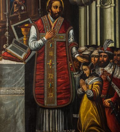 Zdjęcie nr 2: Obraz w kształcie stojącego prostokąta o ściętych górnych narożach, ujęty profilowaną ramą, przedstawia scenę ze św. Walentym ukazanym pośrodku kompozycji. Stojąc zwrócony na wprost głowę kieruje w trzech czwartych w lewo. Owalną twarz, o żółtawej karnacji i mocnym światłocieniowym modelunku, charakteryzują wyraziste rysy i krótki, ciemny zarost. Włosy krótkie, falowane sięgają uszu. Głowę okala wąski nimb. Święty Walenty ubrany jest w albę i czerwony ornat w typie skrzypcowym, z pretekstą bogato zdobioną haftem i kameryzacją. Prawą rękę wspiera na piersi, lewą, na którą jest założony manipularz, kładzie na głowie klęczącej obok kobiety. Zwrócona niemal profilem w prawo lekko pochyla głowę. Pociągłą twarz charakteryzują wyraziste rysy. Długie, ciemne, opadające na plecy włosy oplecione są sznurami pereł. Niewiasta ma na sobie żółtą suknię z białym kołnierzem z broszą, spod której widać bufiaste rękawy białej bluzki. Na szyi ma sznur pereł z krzyżykiem, w uszach perłowe kolczyki. Ręce składa w geście modlitwy. Tuż za nią klęczy zwrócony w trzech czwartych mężczyzna. Pociągłą twarz charakteryzują wyraziste rysy z długim, prostym nosem, bruzdą między ciemnymi oczami i krótkim, gęstym zarostem. Ubrany jest w czerwony kontusz przewiązany popielato-złotym pasem. Na ramiona ma narzucony czerwony płaszcz obszyty futrem i z futrzanym kołnierzem. Na głowie czerwony kołpak obszyty futrem, z białym piórem, u boku szabla. Mężczyzna lewą rękę wspiera na piersi, w prawej trzyma laskę marszałkowską (?). Pod lewą ręką św. Walentego widoczna postać zwróconego frontalnie, klęczącego mężczyzny wyrazistych rysach twarzy i śniadej karnacji. ubrany jest w białą komżę. W tle tłum postaci – kobiety w białych chustach na głowach i mężczyzna. W głębi ściana z niszą zamkniętą konchą. Po lewej stronie kompozycji prostopadłościenny ołtarz nakryty białym, zdobionym koronką obrusem. Na mensie otwarta księga na czerwonej poduszce, kielich przekryty czerwoną palką, para srebrnych lichtarzy z płonącymi świecami, teksty kanonów oraz krucyfiks. Widoczne fragmentarycznie spod zielone kotary retabulum osadzone jest na cokole i  ujęte parą kolumn. W polu środkowym znajduje się obraz Matki Boskiej z Dzieciątkiem. W prawym, górnym rogu obrazu ukazano unoszącego się na obłoku anioła częściowo osłoniętego czerwoną szatą. W prawej ręce ma wieniec laurowy, w lewej palmę męczeństwa. Tuż nad nim wiązka promieni. Na stopniach ołtarza leży zielony dywan.   

W lewym dolnym narożu obrazu napisy „SVMTPVM Comuber Sartorum / A(NN)O D(OMI)NI 1664 / M.  die 15 JANVAR(ii) / Renovatum A(NNO) D(OMINI) 1881 / Carol(us) Bor(omeus) Stankiewicz  Pinx(it) Kentensis” oraz „Reconovit 1909 / Stanisław Kalinowski / Fundator Franciszek Hampel / cechmistrz krawców”.


