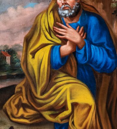 Zdjęcie nr 8: Ołtarz architektoniczny, jednokondygnacyjny, jednoosiowy, ze zwieńczeniem. Ołtarz prostopadłościenny z drewnianą mensą i drewnianym antepedium artykułowanym trzema prostokątnymi płycinami. Retabulum osadzone na nieznacznie zryzalitowanym cokole, lekko wstępującym pośrodku w kolejną partię retabulum. Część środkową ołtarza ujmuje para filarów o czworobocznym przekroju, ustawionych na tle pilastrów, osadzonych na wysokich cokołach i podtrzymujących przerwane belkowanie ze wspartym na nim przerwanym, półkolistym przyczółkiem. Część środkowa belkowania jest wyniesiona nieco wyżej. Pole części środkowej ma kształt stojącego prostokąta zamkniętego półkolistym łukiem nadwieszonym. Osadzone na wyłamującym się pośrodku gzymsie zwieńczenie ma postać stojącego prostokąta wypełnionego płyciną z uszakami w narożach, zamkniętą trójbocznie z ośmioboku. Pole środkowe w formie wydłużonego ośmioboku. Zwieńczenie domyka szczyt z formie przerwanego, trójkątnego przyczółka osadzonego na przerwanym belkowaniu. Środkową płycinę antepedium zdobi płaskorzeźbiony monogram Uniwersytetu Jagiellońskiego. W partii fryzu i w górnych narożach części środkowej retabulum są motywy ornamentyki roślinnej. Boki zwieńczenia ujmuje para ażurowych, akantowych uszaków. Ponad obrazem, w osi ołtarza jest pole z monogramem ŚJK (Święty Jan Kanty). W szczycie, po bokach, na przerwanym przyczółku znajduje się para płonących wazonów, pośrodku natomiast para skrzyżowanych bereł godło herbu Uniwersytetu Jagiellońskiego, zwieńczonych koroną i krzyżem. W polu części środkowej wyobrażono przedstawienie św. Jana Kantego adorującego Madonnę z Dzieciątkiem. W zwieńczeniu jest wizerunek św. Piotra Apostoła. Struktura retabulum utrzymana jest w kolorystyce pokostowanego drewna, partie detalu architektonicznego i ornamentyka są złocone i srebrzone.  