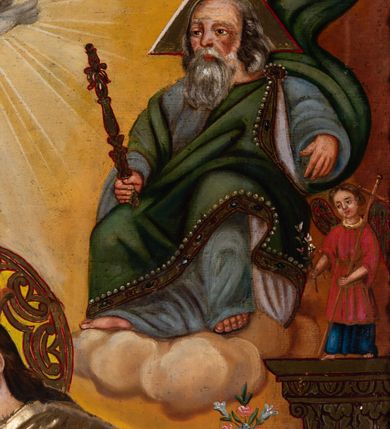 Zdjęcie nr 11: Feretron tworzy dwustronne pole obrazowe w kształcie stojącego prostokąta, zamknięte w profilowaną ramę, ujęte z trzech stron ornamentalnym, płaskorzeźbionym obramieniem utowrzonym z winnej latorośli. Obramieni na górnej ramie flankuje owalny medalion z monogramem maryjnym na awersie i chrystogramem &quot;IHS&quot; na rewersie. Całość przymocowana jest do prostopadłościennego, wydłużonego i profilowanego postumentu przeprutego po bokach otworami na drążki do noszenia. Pomiędzy nimi umiejscowiono niewielki ornament roślinny. Na awersie umieszczono obraz w kształcie stojącego prostokąta z wyobrażeniem Marii jako Królowej Nieba. W centrum kompozycji przedstawiono frontalnie stojącą na brązowobiałych obłokach Matkę Boską z rozłożonymi rękami. Madonna w prawej ręce trzyma berło, a w lewej wielokwietną gałązkę. Matka Boża lekko pochylając głowę w lewo ma owalną twarz o rumianych policzkach, wydatny nos i pełne usta. Jej głowę otaczają długie, ciemne włosy spływające na ramiona. Na głowie ortoczonej fantazyjnym nimbem ma złotą, zamkniętą koronę. Ubrana jest w długą suknię przewiązaną w talii oraz równomiernie opadający na jej ramiona spięty pod szyją płaszcz. Elementy stroju Marii przykrywa srebrzona i złocona sukieka wotywna. Po obu jej stronach ukazano jedną nad drugą rodzielone postzacią Madonny trzy pary muzykujących aniołków. Górna para w zielonych tunikach gra na flecie i trąbce. Środkowa w czerwono-różowych szatach gra na skrzypcach i kontrabasie, a ostania w niebiesakich tunikach na trąbkach. Dolną cześć kompozycji flankują kanelowane pilastry z korynckimi kapitelami. Na ich tle na postumentach z prawej strony przedstawiono w całej postaci stojacego św. Piotra w niebieskiej tunice i ochrowym płaszczu z kluczami w ręce, a z lewej św. Pawła Apostoła w zielonej tunice i czerwonym płaszczu z mieczem w lewej ręce. Na postumentach widnieją podpisy: &quot;Ś[więty] Piotr&quot; i &quot;Ś[więty] Paweł&quot;. Na głowicach pilastrów z prawej strony wyobrażono w różowej tunice św. Michała Archanioła z wagą w rece, a z prawej Archanioła Gabriela w czerwono-niebiskich szatach z krzyżem i lilią w dłoniach. Ponad Marią przedatwiono na jasnoochrowym tle Trójcę Świętą siedzącą na obłokach. Z prawej strony ukazano frontalnie ujętego Boga Ojca wyobrażonego jako siwobrodego starca o bujnych siwych włosach. W prawej ręce trzyma złote berło, lewą zaś wyciąga przed siebie. Bóg Ojciec lewą nogę ugiętą w kolanie wspiera o obłoki. Jego twarz charakteryzuje jasna karnacja, szeroko otwarte oczy, wydatny nos i usta. Wokół głowy widać trójkąt. Ubrany jest w bladoniebieską tunikę i zielony płaszcz lamowany perełkami. Naprzeciw Boga Ojca z lewej strony siedzi Chrystus, który ma nieznacznie skrzyżowane nogi. Zbawiciel trzymający oburącz na wysokości ramienia drewniany krzyż, został przedstawiony w trzech czwartych w prawo. Jest to dojrzały mężczyzna o pociągłej twarzy okolonej brązowymi, długimi włosami spływającymi na ramiona oraz brodą. Ma jasną karnację, prosty nos i wydatne usta. Nagi tors okrywa czerwony płaszcz odsłaniający stopy. Na dłoniach i stopach widoczne są rany po gwoździach. Głowę Jezusa okala fantazyjny nimb. Powyżej obu postaci unosi się widziana z profilu gołębica Ducha Świętego w promienistym otoku. Na rewersie umieszczono czworoboczny obraz w kształcie stojacego prostokąta z przedsatwieniem Marii jako Królowej Aniołów. W centrum kompozycji na tle obłoków w otoczeniu aniołów ukazano stojącą frontalnie Marię trzymającą obiema rękami na lewym przedramieniu Małego Jezusa. Maria ma lekko pochyloną głowę w prawo z owalną twarzą, jasną karnacją oraz drobnym nosem i ustami. Ubrana jest w maforion i suknię, które w całości pokrywa srebrzona sukienka wotywna. Dzieciątko ma rozłożone obie rączki. Ma owalną twarz o jasnej karnacji drobny nos i usta. Ubrane jest w tunikę przykrytą srebrzoną sukienka wotywną odsłaniającą częściowo skrzyżowane nogi. Wokół Madonny ukazano siedem igrajacych na tle obłoków aniołów w róznokolorowych tunikach trzymający girlandę z różnokolorowych róż.     