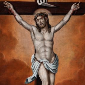 Zdjęcie nr 1: Obraz uzyskał kształt stojącego prostokąta. W centrum kompozycji na tle rozjaśnionych na środku brązowo-czerwonych obłoków przedstawiono Ukrzyżowanego Chrystusa z klęczącą u stóp krzyża św. Marią Magdaleną. Krzyż na którym wisi Chrystus został ukazany frontalnie. Postać ukrzyżowanego Jezusa została przedstawiona w typie &quot;Christo morto&quot;. Wyróżnia ją muskularnie modelowanie sylwetki. Chrystus ma uniesioną głowę o pociągłej twarzy i zapadniętych policzkach, po których ciekną stożki krwi płynące spod cierniowej korony na głowie. Głowę otaczają długie, jasnobrązowe włosy, kręcące się przy końcach, spływające na ramiona oraz świetlisty nimb. Ramiona Chrystusa uzyskały głęboki zwis w kształcie litery &quot;V&quot;. Na biodrach widoczne jest krótkie, białe perizonium o rozwianym festonie na prawym boku, dodatkowo przewiązane sznurem. Założone nogi zostały przybite dwoma gwoźdźmi. Na górze krzyża do belki przybito biały titulus z łacińskim skrótem: I.N.R.I. Poniżej stóp Chrystusa dolną część krzyż obejmuje przyklękająca z prawej strony kompozycji św. Maria Magdalena. Święta została ukazana z profilu. Prawą ręką, w której trzyma białą chustę, ujmuje krzyż, lewą zaś zakrywa twarz. Charakteryzuje ją jasna karnacja, zaokrąglona twarz o pełnych, młodzieńczych rysach oraz długie, opadające na plecy włosy układające się w loki. Ubrana jest w długą, jasnofioletową suknię przewiązaną w pasie zieloną szarfą oraz niebieski płaszcz przerzucony przez prawe ramię. Spod sukni wystają stopy obute w sandały. Pod krzyżem leży czaszka, a obok niej z lewej strony wije się wąż z jabłkiem przy paszczy. W tle, po lewej stronie krzyża, ukazana została panorama Jerozolimy na tle biało zielonych gór.