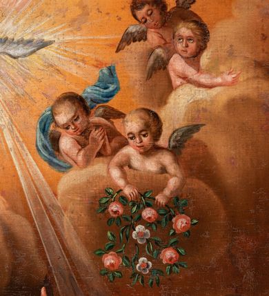 Zdjęcie nr 9: Obraz w kształcie stojącego prostokąta, ujęty profilowaną, złoconą ramą zdobioną w narożach motywami ornamentalnymi, przedstawia scenę Zwiastowania Najświętszej Marii Pannie. Po prawej stronie kompozycji znajduje się postać klęczącej na klęczniku Marii skierowanej w prawo i odwracającej się ku znajdującemu się za nią archaniołowi Gabrielowi. Głowa Marii jest lekko opuszczona i przechylona na prawe ramię, owalną twarz charakteryzują delikatne, młodzieńcze rysy z długim, nosem, drobnymi ustami i półprzymkniętymi oczami. Ciemne blond włosy widoczne są spod osłaniającej głowę i opadającej na plecy białej chusty. Strój Marii stanowi czerwona, przewiązana w pasie suknia oraz przerzucony przez lewe ramię i osłaniający nogi niebieski płaszcz. Na stopach są sandały. Maria prawą rękę wspiera na piersiach, lewą na otwartej księdze leżącej na pulpicie klęcznika. Po lewej stronie kompozycji ukazana jest przyklękająca na obłokach postać archanioła Gabriela zwróconego w trzech czwartych w lewo. Ukazaną w profilu twarz charakteryzują wyraziste rysy, długie, blond, skręcone włosy opadają na plecy. Archanioł ubrany jest w jasnoróżową suknię o podpiętych dekoracyjnymi zaponami rękawach i dolnym brzegu. Przez lewe ramię przerzucony jest niebieski płaszcz. Na plecach widoczne są skrzydła, na nogach wysoko wiązane sandały. Lewą rękę wznosi ku górze, w prawej zgiętej w łokciu i wyciągniętej przed siebie trzyma kwiat białej lilii. W górnej partii kompozycji, pośród obłoków widoczne są sylwetki aniołków, z których jeden trzyma gałązki różane. Pośrodku, na tle promienistej glorii ukazana jest gołębica Ducha Świętego. Po prawej stronie, tuż przy krawędzi, widoczne jest fragmentarycznie okno ze stojącym na parapecie wysokim wazonem z białymi i różowymi różami oraz lilią. W lewym, dolnym rogu, obok klęcznika znajduje się kosz z motkiem i robótką oraz zamknięta księga. Sygnatura: „A(nno) D(omini) 1848 / Jan Stankiewicz pinx[it] / osw[?] / Fondator / [...] Kod[?]ski”.