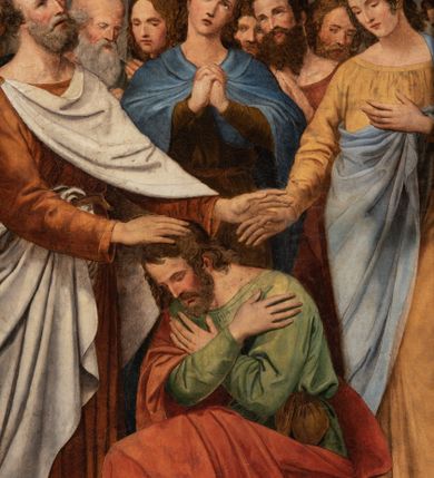 Zdjęcie nr 6: Nastawa ołtarzowa uzyskała charakter jednoosiowej, jednokondygnacyjnej przestrzennej struktury architektonicznej ze zwieńczeniem. Drewniany stipes ołtarzowy przyjął kształt zwężającego się ku dołowi sarkofagu wspierającego mensę, ustawionego na marmurowym podeście o dwu stopniach. Na mensie na osi ustawiono prostopadłościenne tabernakulum na rzucie trapezu, ujęte po bokach spływami wolutowym podtrzymującymi proste belkowanie wyłamane na osi podpór. Drzwiczki do tabernakulum uzyskały kształt stojącego prostokąta zamkniętego u góry łukiem nadwieszonym z uskokiem. W ich polu ukazano kielich z hostią. Retabulum wykonano na rzucie dwóch koncentrycznych półkoli. Pierwsze, tworzy przyścienna struktura flankowana dwoma esowatymi splotami wolutowymi podtrzymującymi architraw z belkowaniem zdobionym fryzem kostkowym, podtrzymującym w osiach skrajnych dwa wolutowe postumenty przechodzące w zwieńczenie. Zwieńczenie utworzono z płyciny w kształcie leżącego prostokąta o wklęsłych bokach zwieńczone gzymsem koronującym wygiętym w formie nadwieszonego łuku odcinkowego. W polu zwieńczenia umieszczono płaskorzeźbiony kartusz z monogramem maryjnym w czerwonym polu flankowany przez dwa uskrzydlone aniołki. Drugie półkole uzyskano z wysunięcia przed lico nastawy dwóch kolumn wspartych na wysokich, dwupoziomowych postumentach oraz flankujących główne pole obrazowe kondygnacji dwóch pilastrów podtrzymujących półkoliście wygięty architraw z belkowaniem, na końcach którego umieszczono przerwane wolutowe przyczółki faliste z siedzącymi na nich dwoma aniołami podtrzymującymi zawieszoną na osi monumentalną koronę zamknietą. Kolumny i pilastry o korynckich kapitelach i głowicach w dwóch trzecich od góry są kanelowane, a niżej gładkie i zdobione wstęgami z zawieszonymi zwisami owocowymi. Podtrzymujące kolumny postumenty ozdobiono niebieskimi, prostokątnymi płycinami u góry zamkniętymi półkoliście, a u dołu wklęsłymi. Po osiach zewnętrznych do postumentów przylegają konsole zdobione akantowymi wolutami, na których ustawiono figury św. Wojciech i św. Stanisława. Architraw drugiego półkola ozdobiono rytmiczne rozmieszczonymi partiami ornamentu roślinnego, a belkowanie i przyczółki faliste fryzem kostkowym. W polu kondygnacji umieszczono pole obrazowe w formie stojącego prostokąta zamkniętego od góry łukiem odcinkowym nadwieszonym obramienionym ramą zdobioną ażurową wicią akantową. W polu znajduje się obraz Matki Boskiej z Dzieciątkiem w rzymskim typie Salus Populi Romani, a na zasuwie obraz przedstawiający wybór św. Macieja na apostoła. Strukturę ołtarza pomalowano w tonacji ciemnej kości słoniowej. Kolumny, profile oraz ornamenty zostały wyzłocone. Rzeźby św. Wojciech i św. Stanisława uzyskały naturalistyczną polichromię podobnie jak anioły podtrzymujące koronę.  