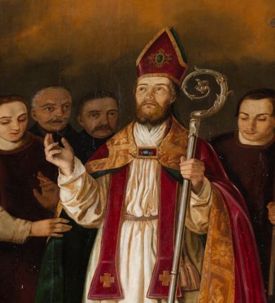 Zdjęcie nr 5: Obraz uzyskał kształt stojącego prostokąta. W centrum kompozycji przedstawiono w całej postaci frontalnie w nieznacznym kontrapoście św. Stanisława stojącego nad grobem Piotrowina. Stanisław z uniesioną głową i spojrzeniem w niebo prawą rękę unosi w geście błogosławieństwa, a w lewej trzyma srebrny pastorał o krzywaśni utworzonej z wici roślinnej. Ma pociągłą twarz o  wydatnym nosi i ustach, otoczoną brązowym zarostem. Ubrany jest w humerał, albę obszytą u spodu koronką, przewiązaną w pasie cingulum, szkarłatną stułę oraz taką samą kapę podbitą ciemną zielenią, spiętą pod szyją fibulą i obwiedzioną złocistą, szeroką bortą. Na głowie ma szkarłatną infułę lamowaną złotą tasiemką, a na przedzie zdobioną klejonem. Przed biskupem w lewym rogu kompozycji z czworobocznego otworu w posadzce wyłania się postać wskrzeszonego Piotrowina. Jest to starszy mężczyzna o bladotrupiej karnacji ze złożonymi modlitewnie rękami. Jego wychudłą twarz okala brązowa, krótka broda i włosy. Głowę ma przewiązaną białą chustką. Postać owinięta jest białym całunem. Stanisławowi po bokach towarzyszą dwaj diakoni w ciemnobordowych dalmatykach. Są to młodzi mężczyźni. Diakon z prawej strony śwciętego podtrzymuj połę kapy, a z lewej trzyma procesyjny krzyż. Za nimi z tyłu na jasnobrązowym tle widać zdziwione i przerażone twarze czterech starszych, wąsiastych i krótko obciętych mężczyzn będących świadkami cudu.